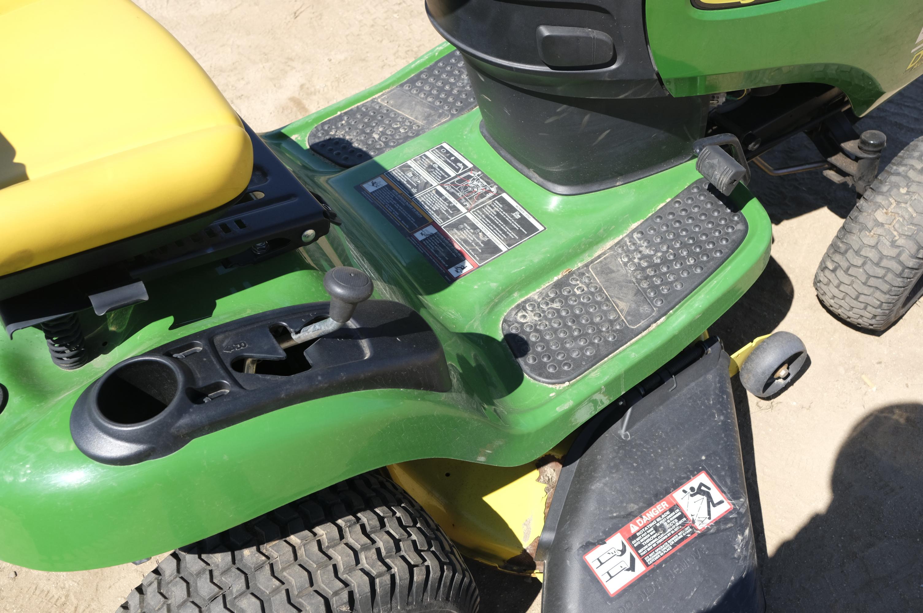 John Deere D105 riding lawn mower