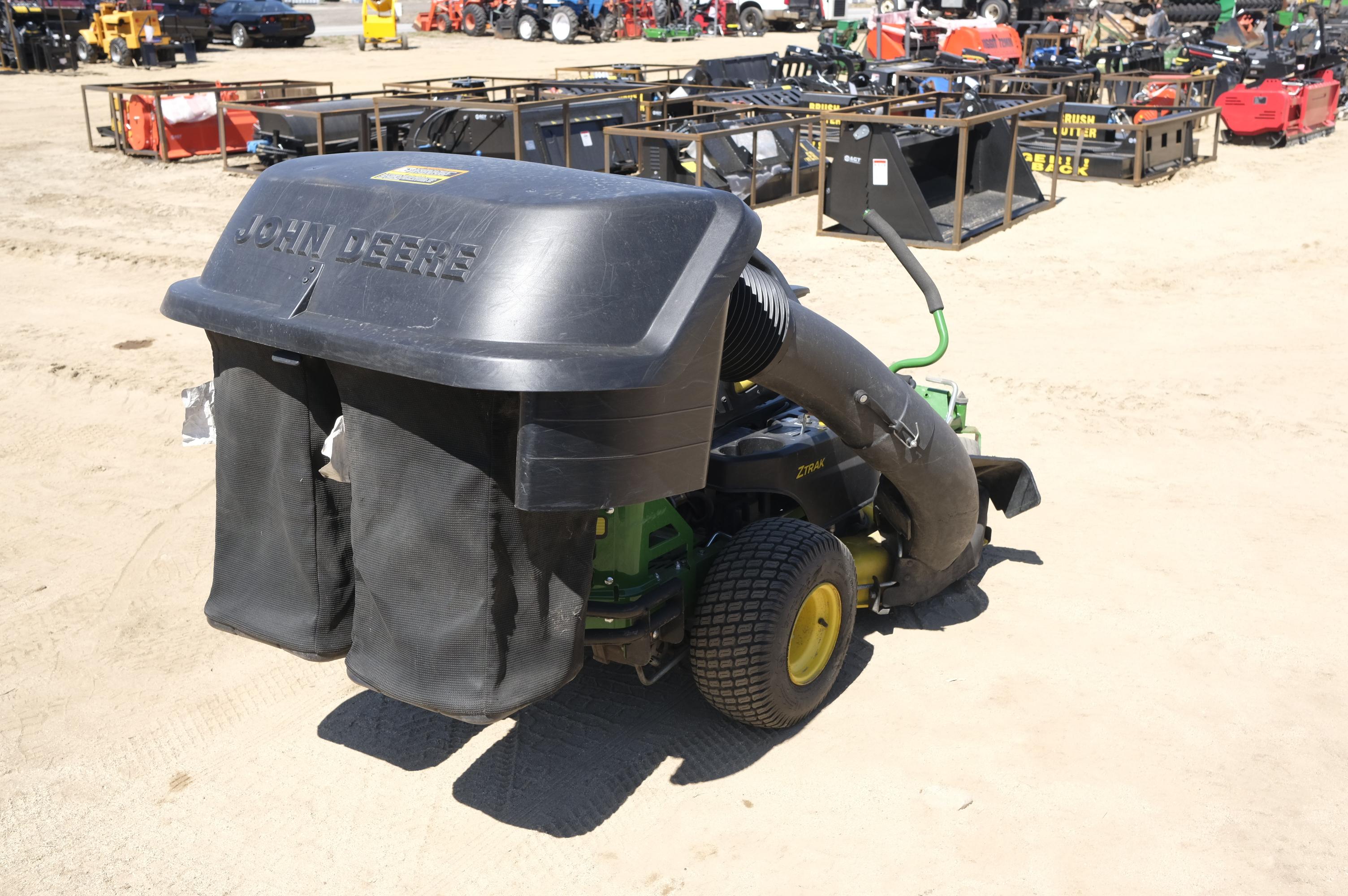 John Deere Z345R zero turn mower with bagger