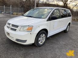 (Plymouth Meeting, PA) 2009 Dodge Grand Caravan Mini Passenger Van Runs & Moves, Oil Leak, Not Charg