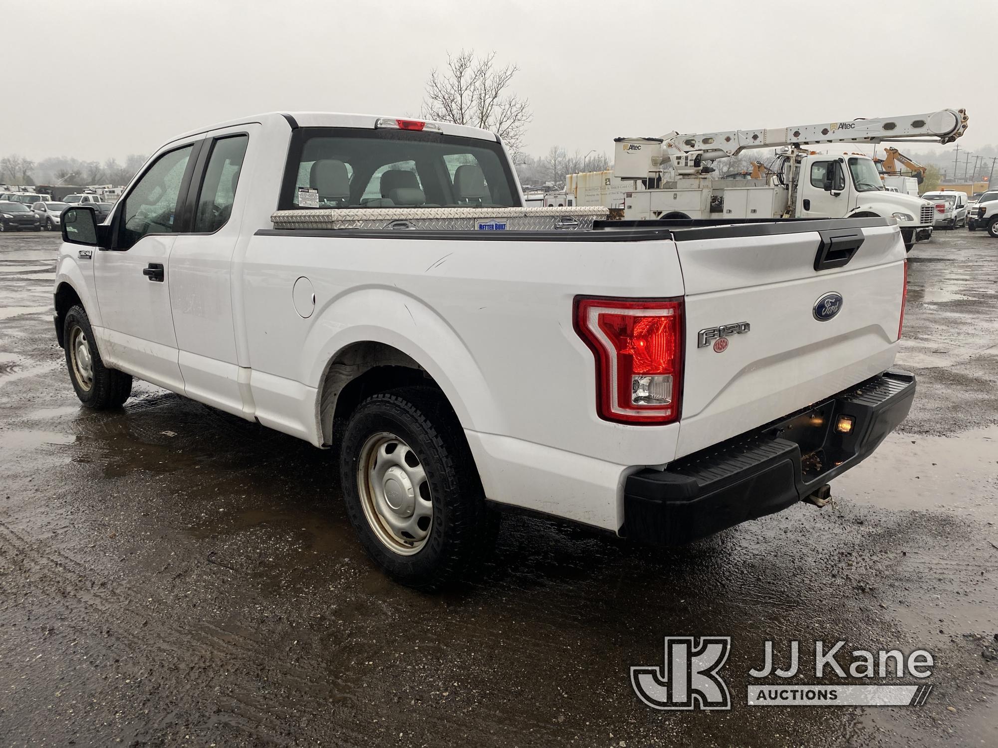 (Plymouth Meeting, PA) 2017 Ford F150 Extended-Cab Pickup Truck Runs & Moves, Body & Rust Damage