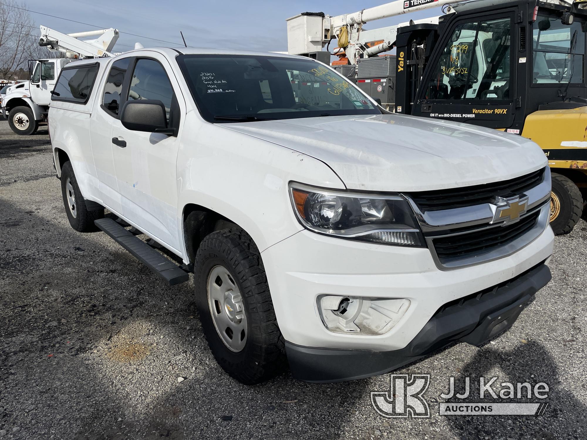 (Plymouth Meeting, PA) 2016 Chevrolet Colorado 4x4 Extended-Cab Pickup Truck Runs Rough & Moves, Bod