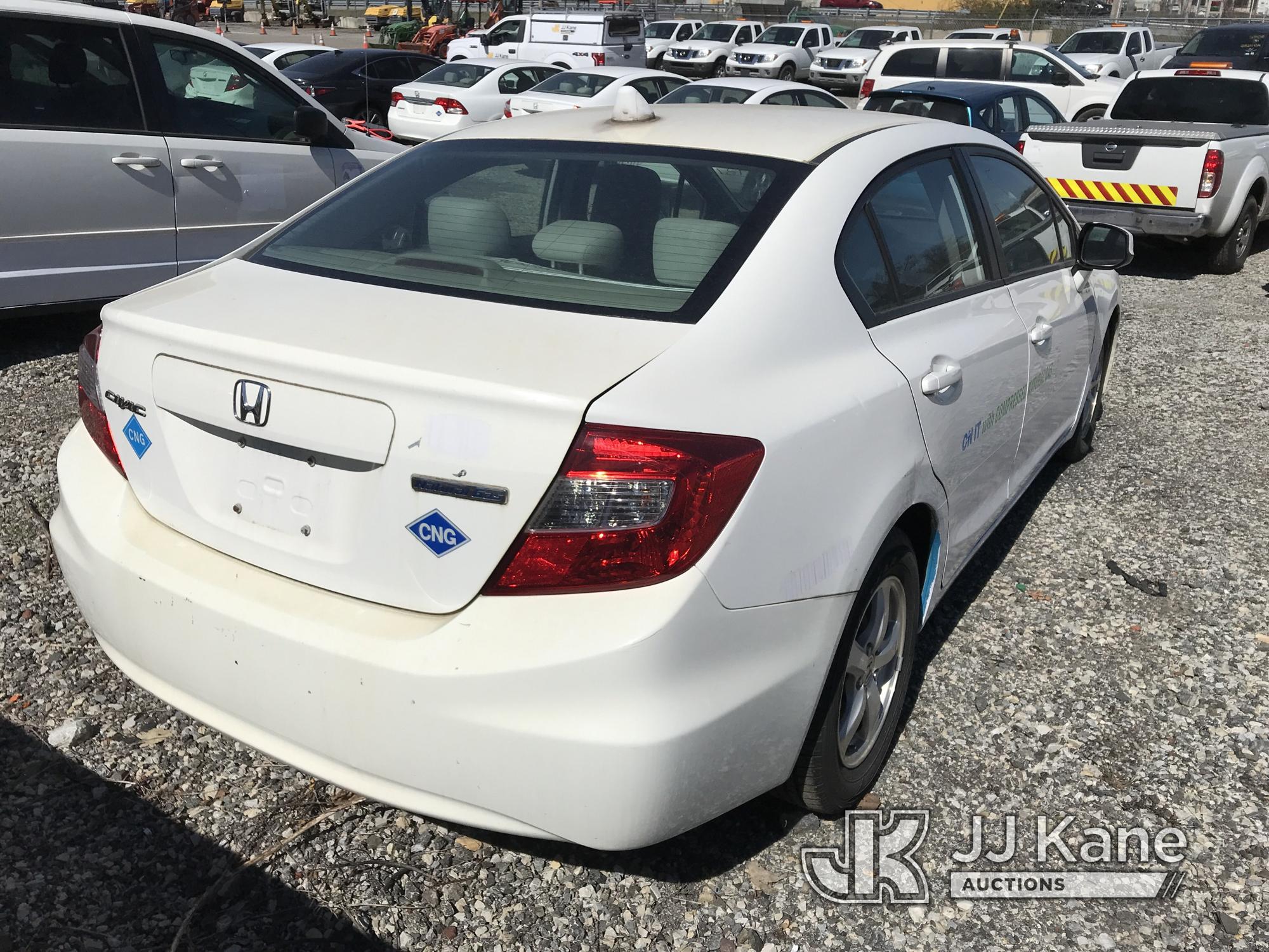 (Plymouth Meeting, PA) 2012 Honda Civic 4-Door Sedan CNG Only) (Runs & Moves, Body & Rust Damage