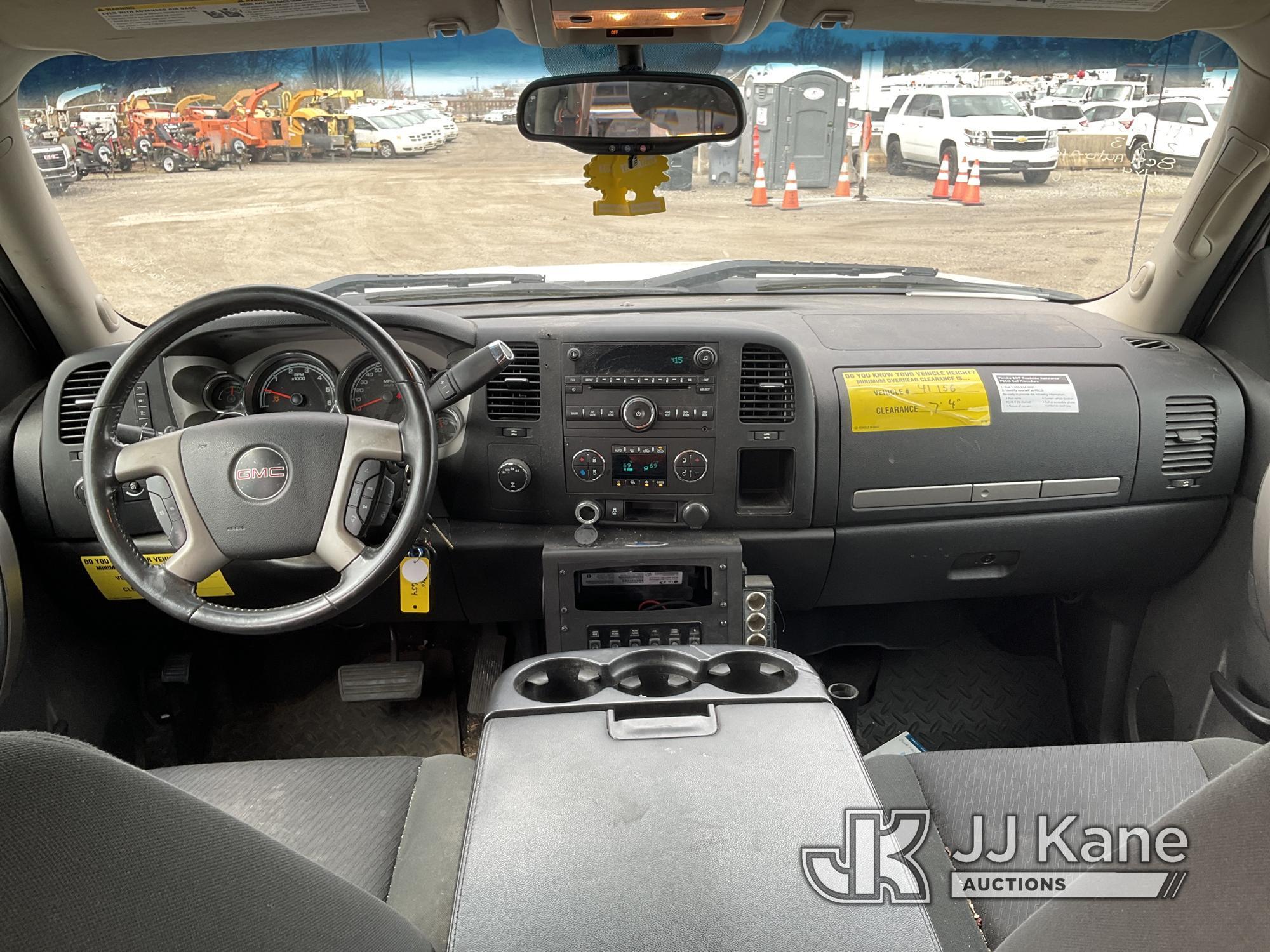 (Plymouth Meeting, PA) 2013 GMC Sierra Hybrid 4x4 Crew-Cab Pickup Truck Runs & Moves, Body & Rust Da
