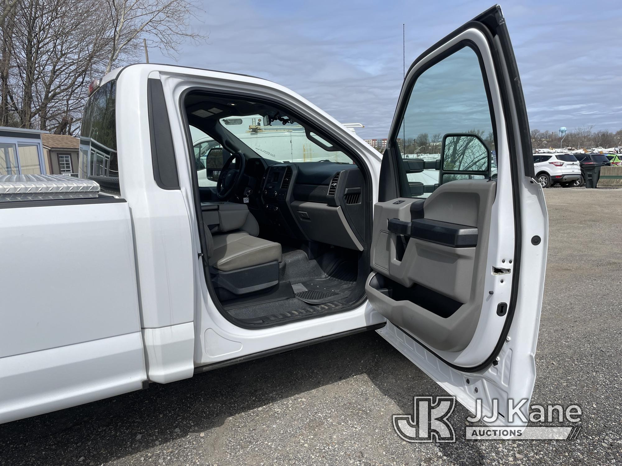 (Plymouth Meeting, PA) 2017 Ford F250 Pickup Truck Runs & Moves, Minimal Body & Rust Damage