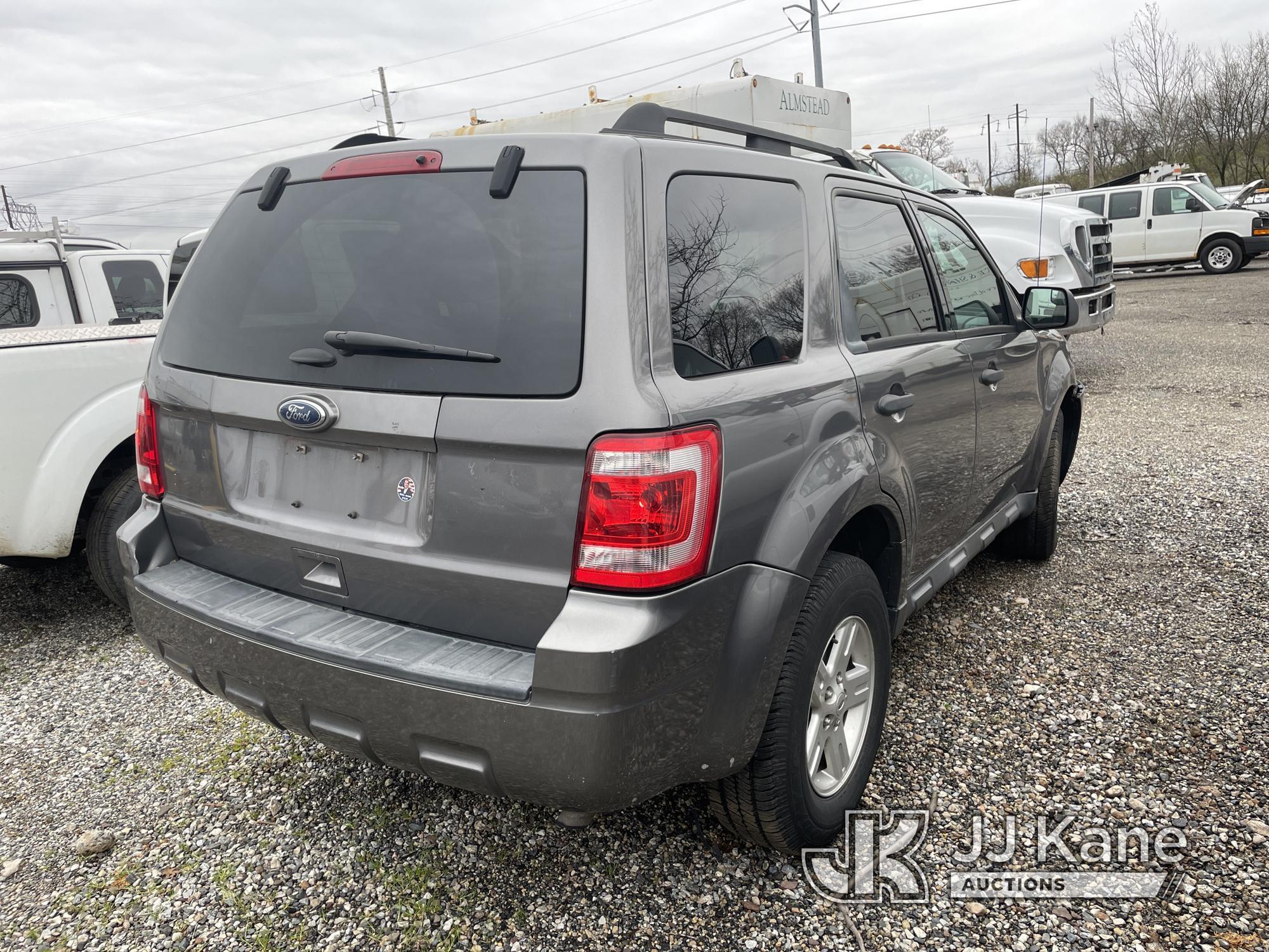 (Plymouth Meeting, PA) 2012 Ford Escape 4x4 4-Door Sport Utility Vehicle Wrecked, Runs & Does Not Mo