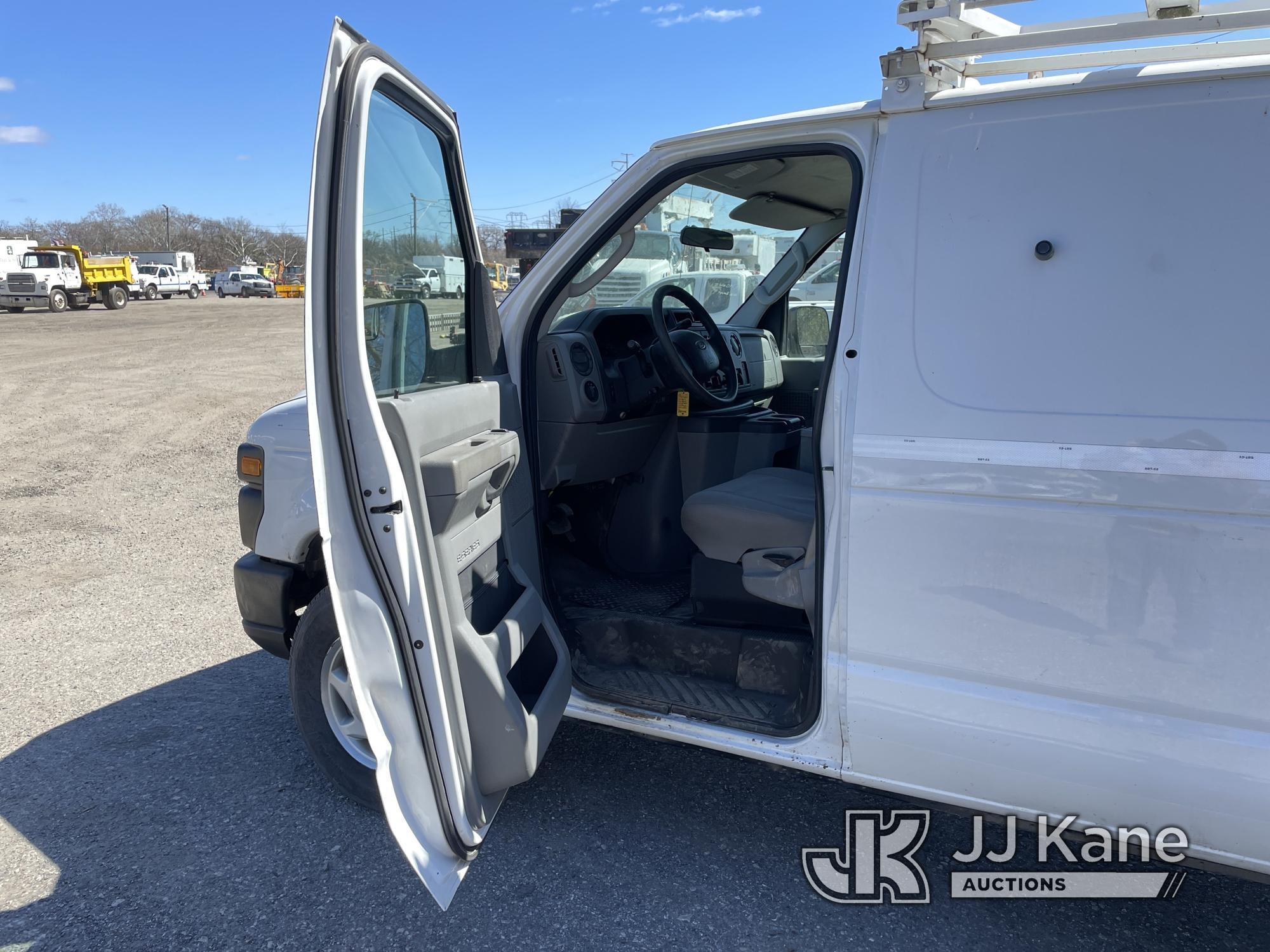 (Plymouth Meeting, PA) 2011 Ford E250 Cargo Van Runs & Moves, Body & Rust Damage, Low Fuel