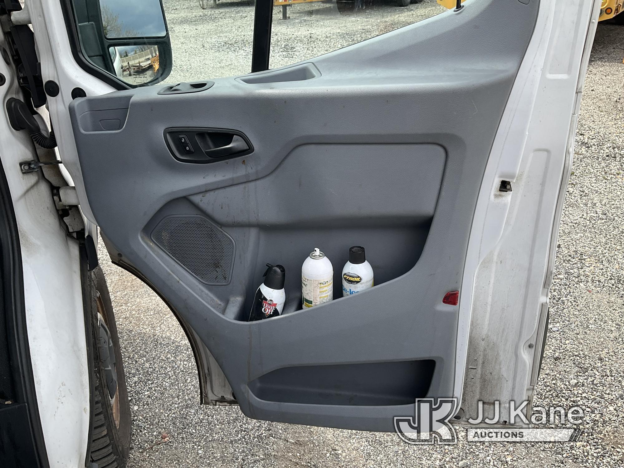(Plymouth Meeting, PA) 2015 Ford Transit-250 Cargo Van Runs & Moves, Body & Rust Damage