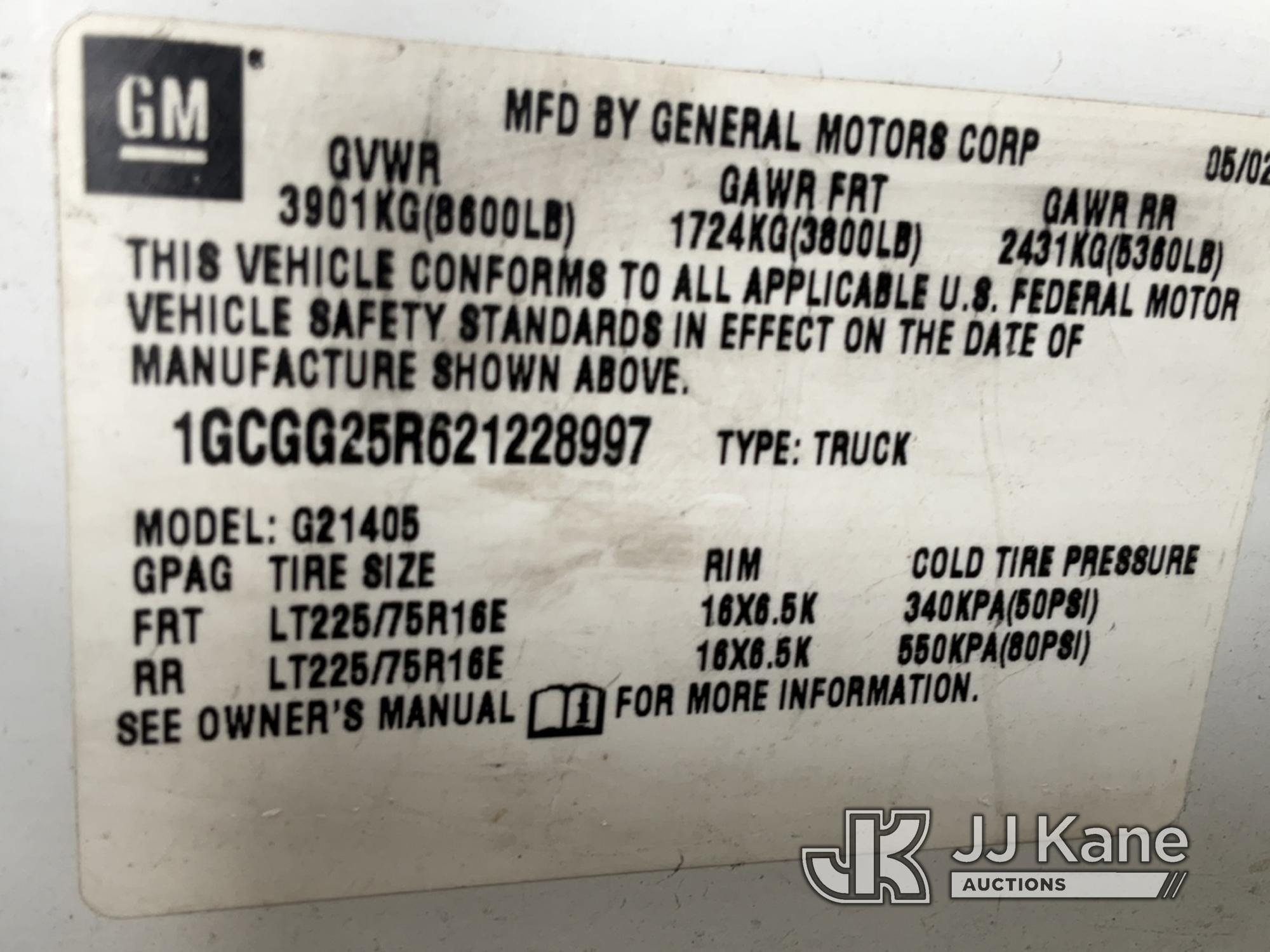 (Jurupa Valley, CA) 2002 Chevrolet Express G2500 Cargo Van Runs & Moves, Paint Damage, Rust Damage