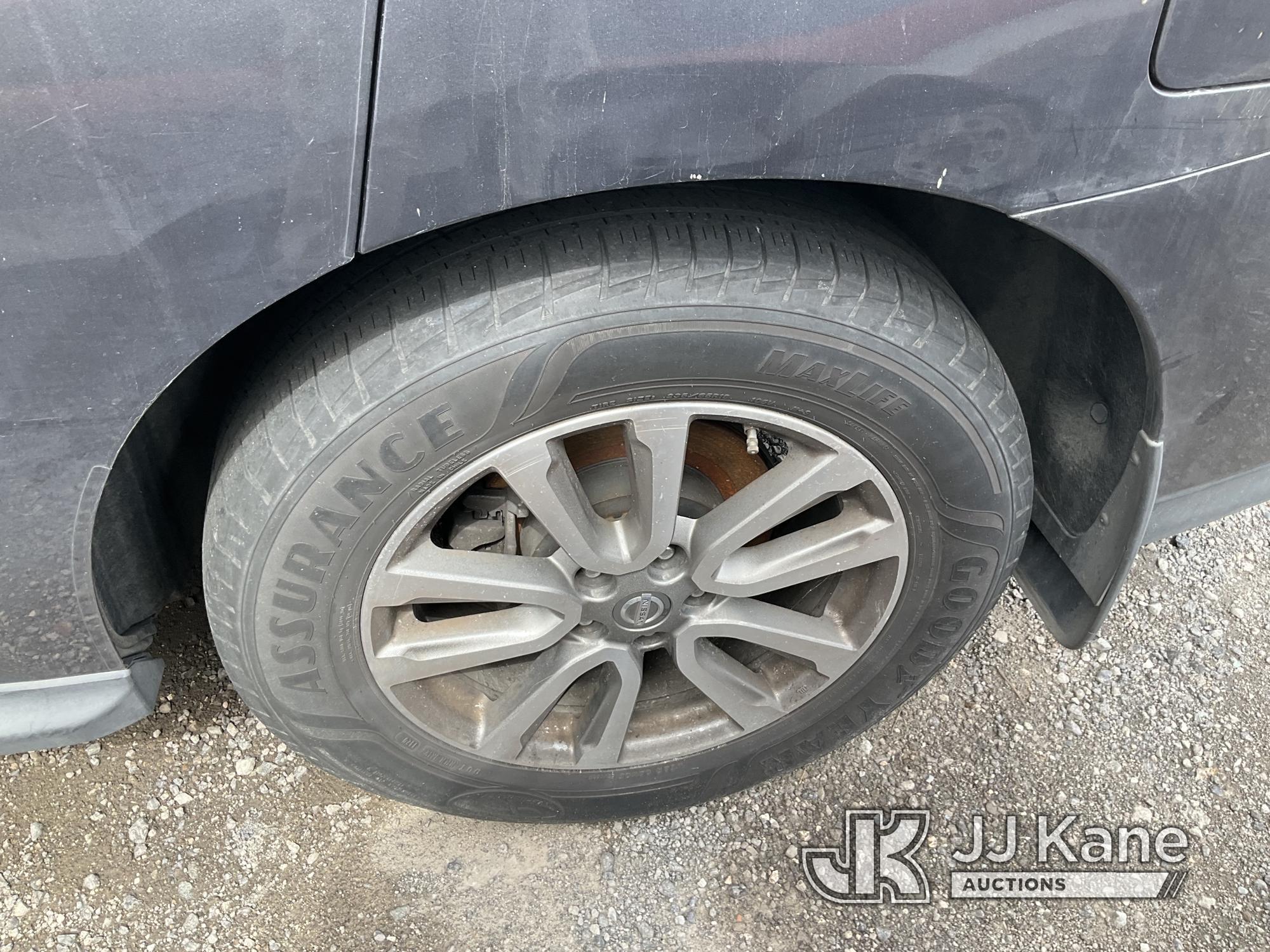 (Jurupa Valley, CA) 2014 Nissan Pathfinder 4-Door Sport Utility Vehicle Runs Does Not Move, Bad Tran
