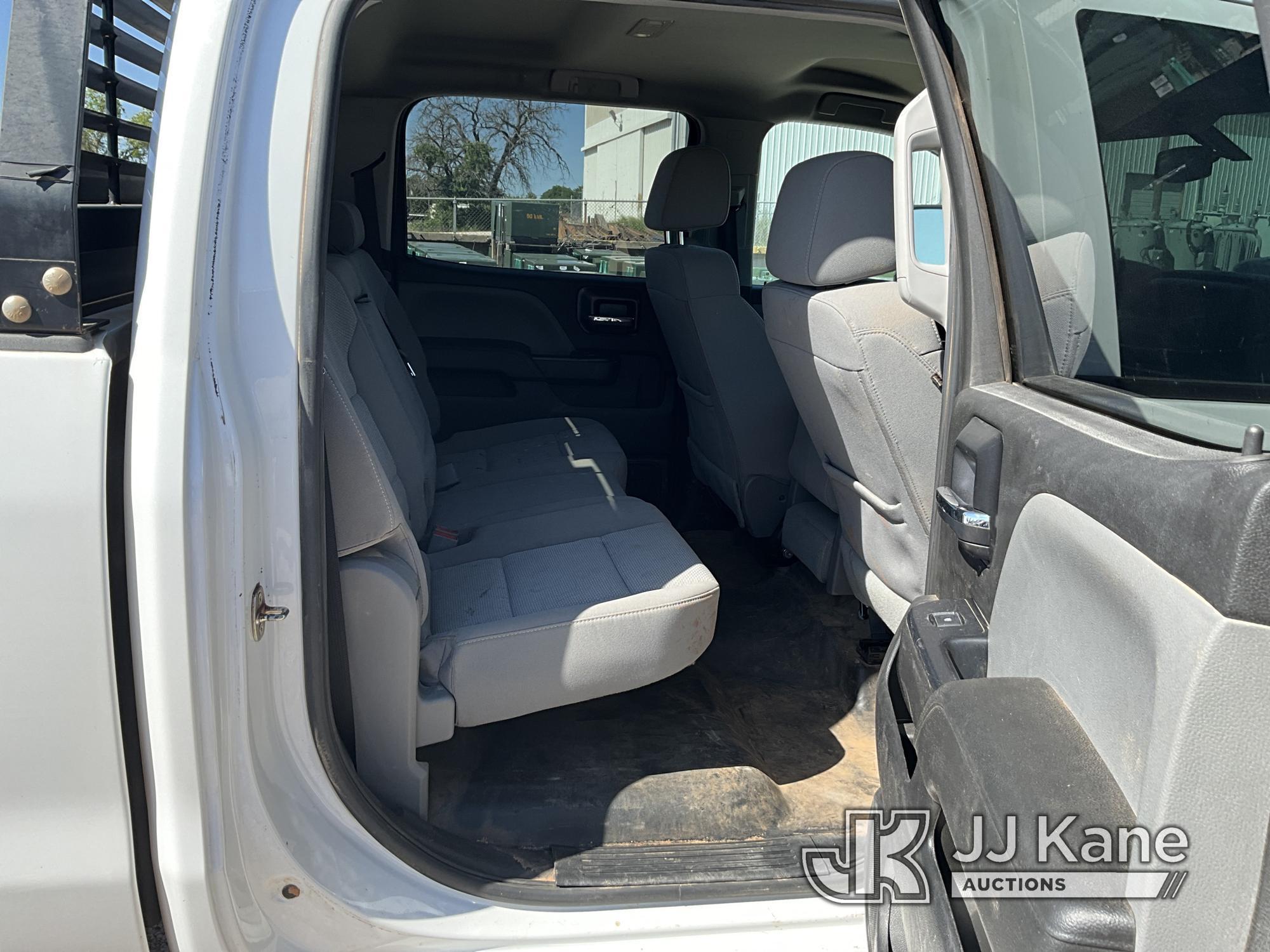 (Azle, TX) 2019 Chevrolet Silverado 2500HD 4x4 Crew-Cab Pickup Truck, Cooperative owned Runs & Moves