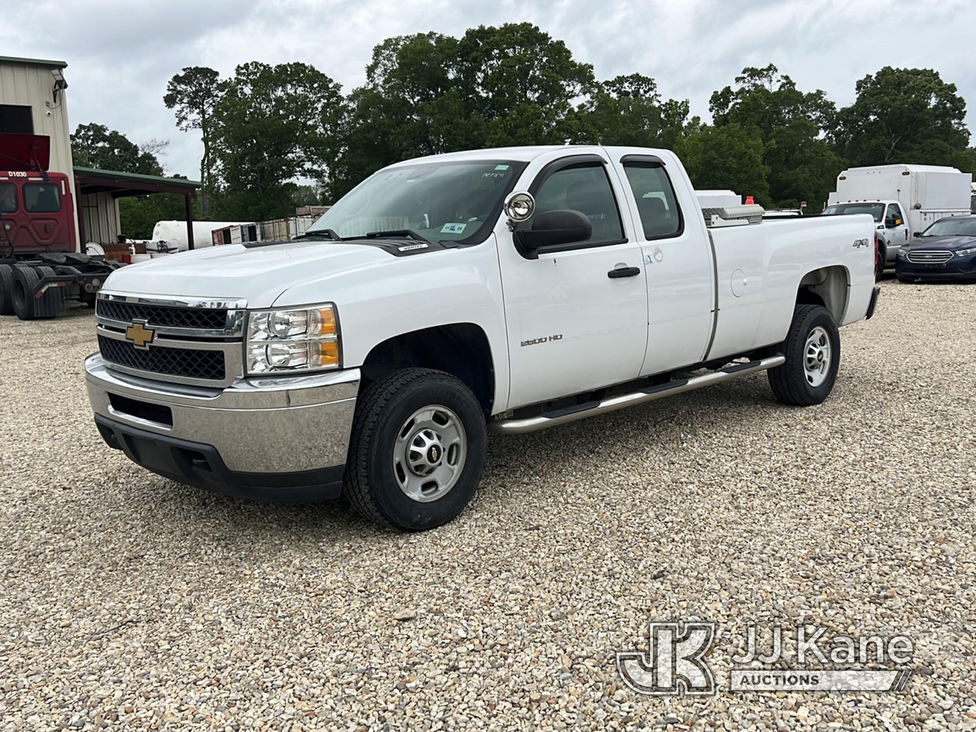 (Robert, LA) 2012 Chevrolet Silverado 2500HD 4x4 Extended-Cab Pickup Truck Runs & Moves