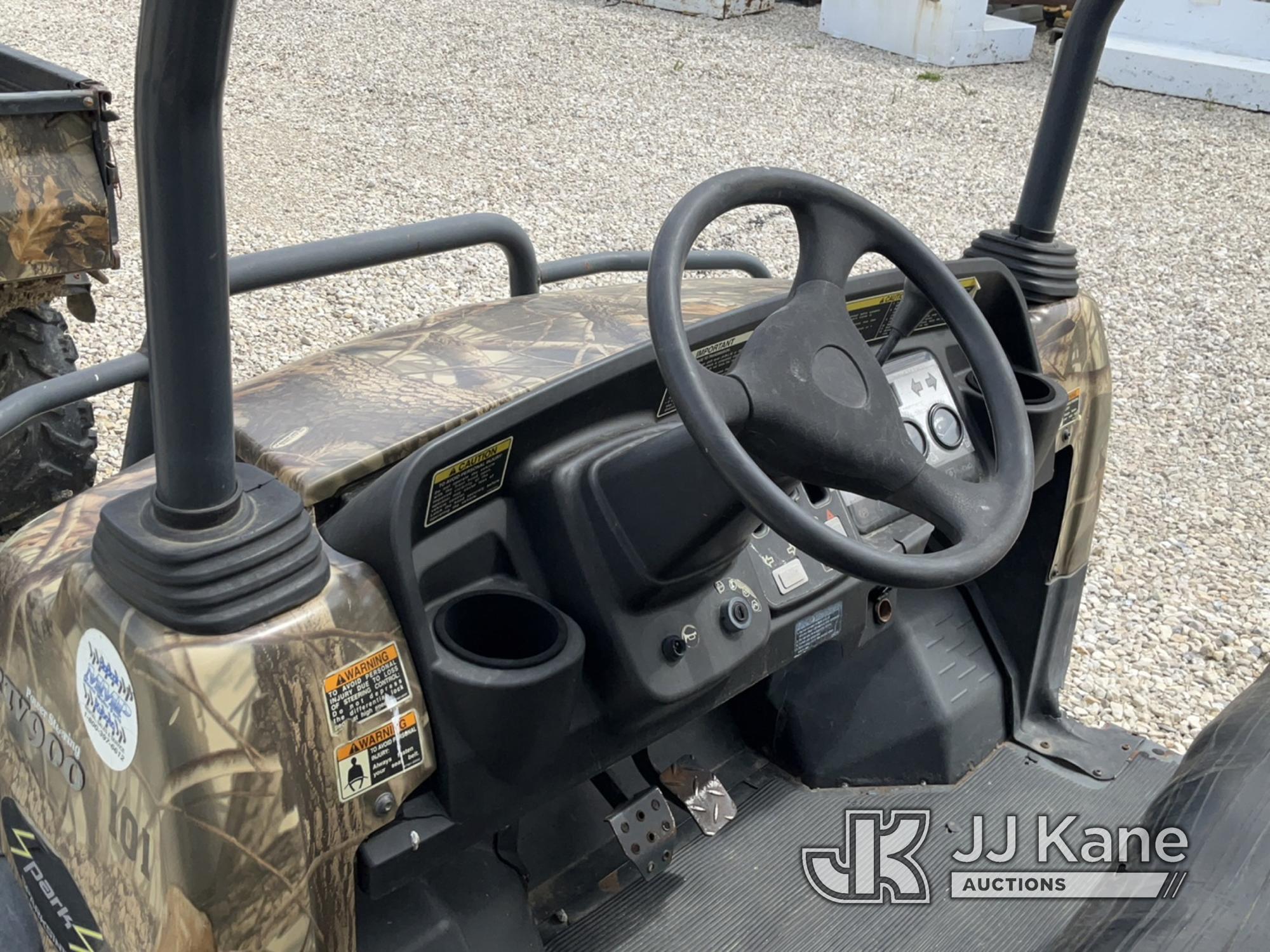 (Tipton, MO) 2007 Kubota RTV-900 4x4 Yard Cart No Title) (Not Running, Condition Unknown.