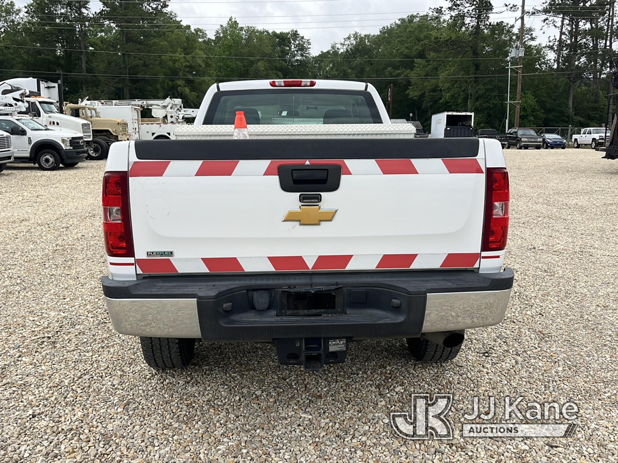 (Robert, LA) 2012 Chevrolet Silverado 2500HD 4x4 Extended-Cab Pickup Truck Runs & Moves