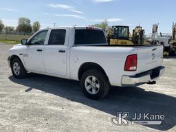 (Hawk Point, MO) 2016 RAM 1500 4x4 Crew-Cab Pickup Truck Runs & Moves) (Jump To Start, Check engine