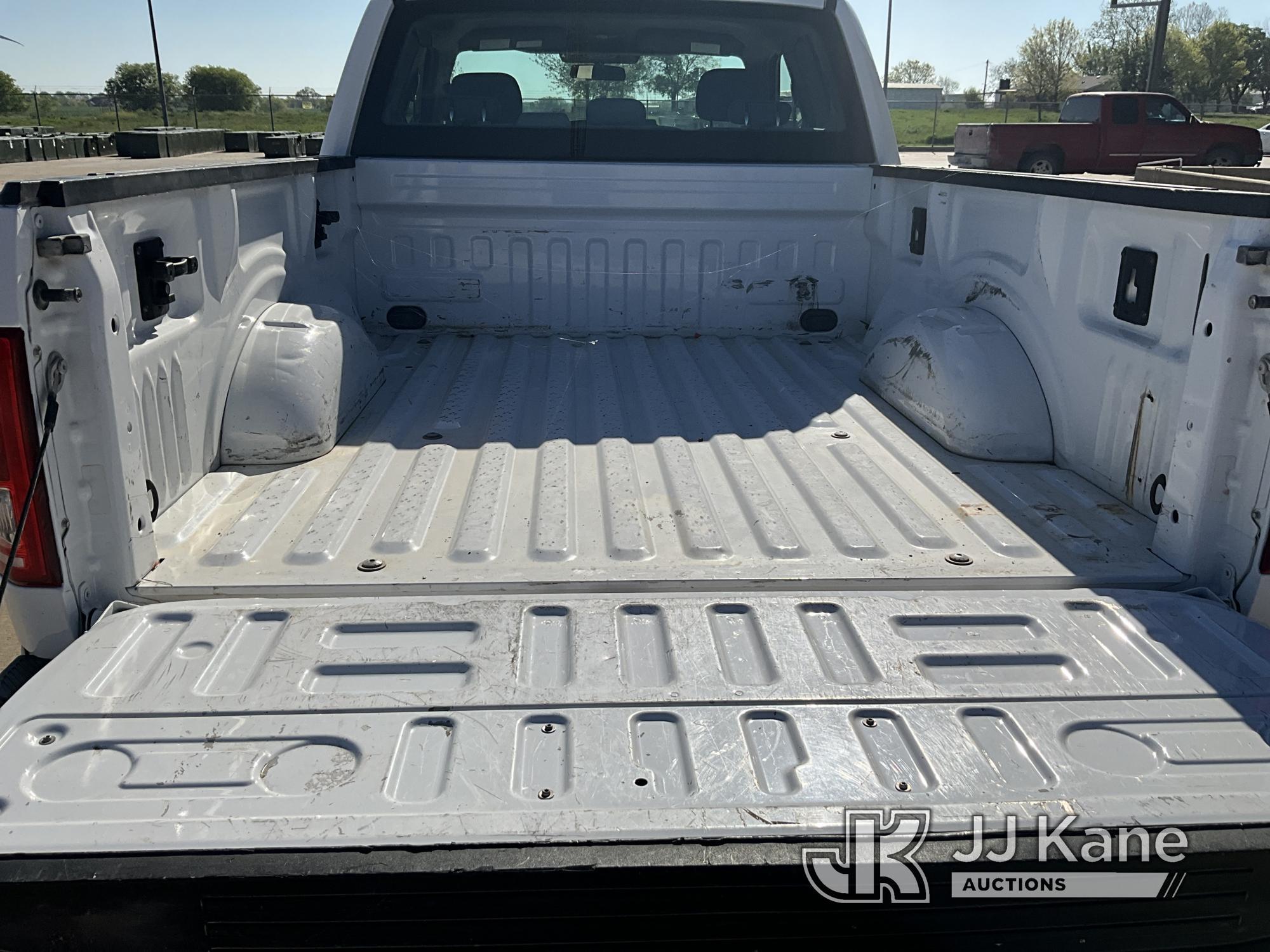 (Muenster, TX) 2016 Ford F150 4x4 Extended-Cab Pickup Truck, Cooperative owned Runs and Moves, TPMS