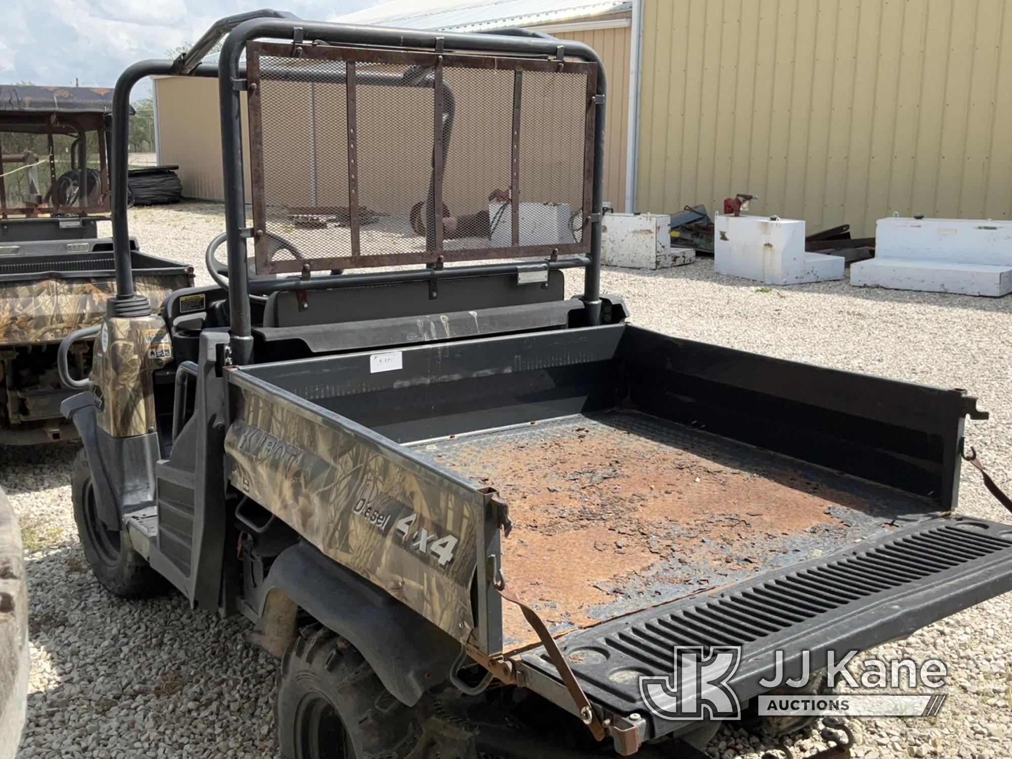 (Tipton, MO) 2007 Kubota RTV-900 4x4 Yard Cart No Title) (Not Running, Condition Unknown.