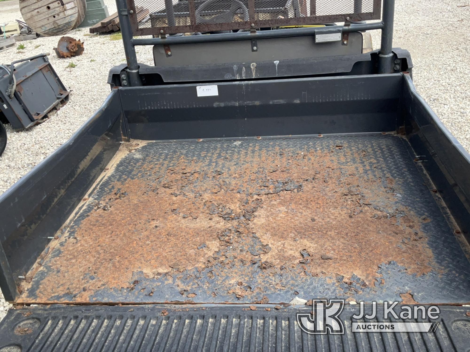 (Tipton, MO) 2007 Kubota RTV-900 4x4 Yard Cart No Title) (Not Running, Condition Unknown.