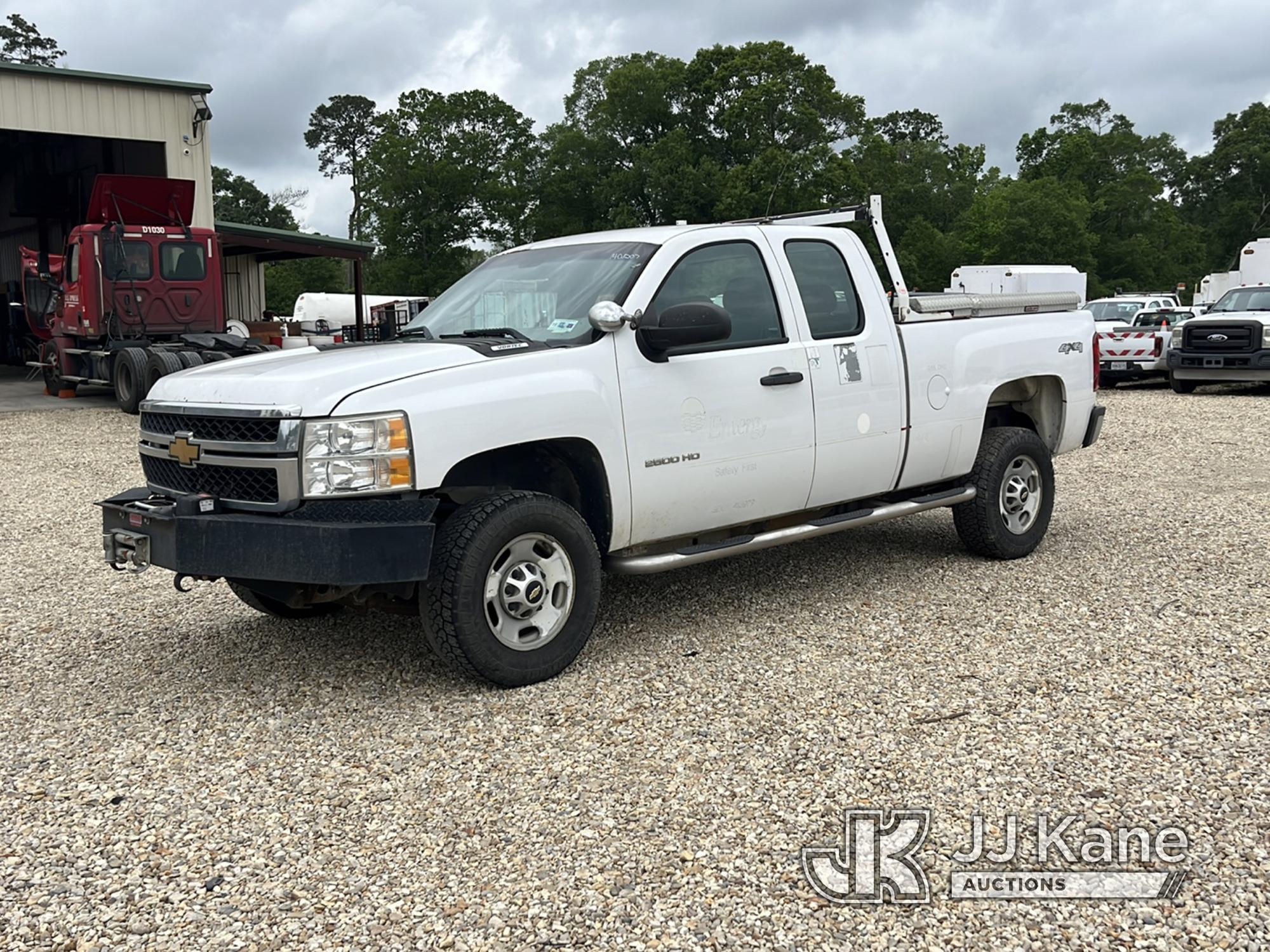 (Robert, LA) 2013 Chevrolet Silverado 2500HD 4x4 Extended-Cab Pickup Truck Runs & Moves) (Jump To St