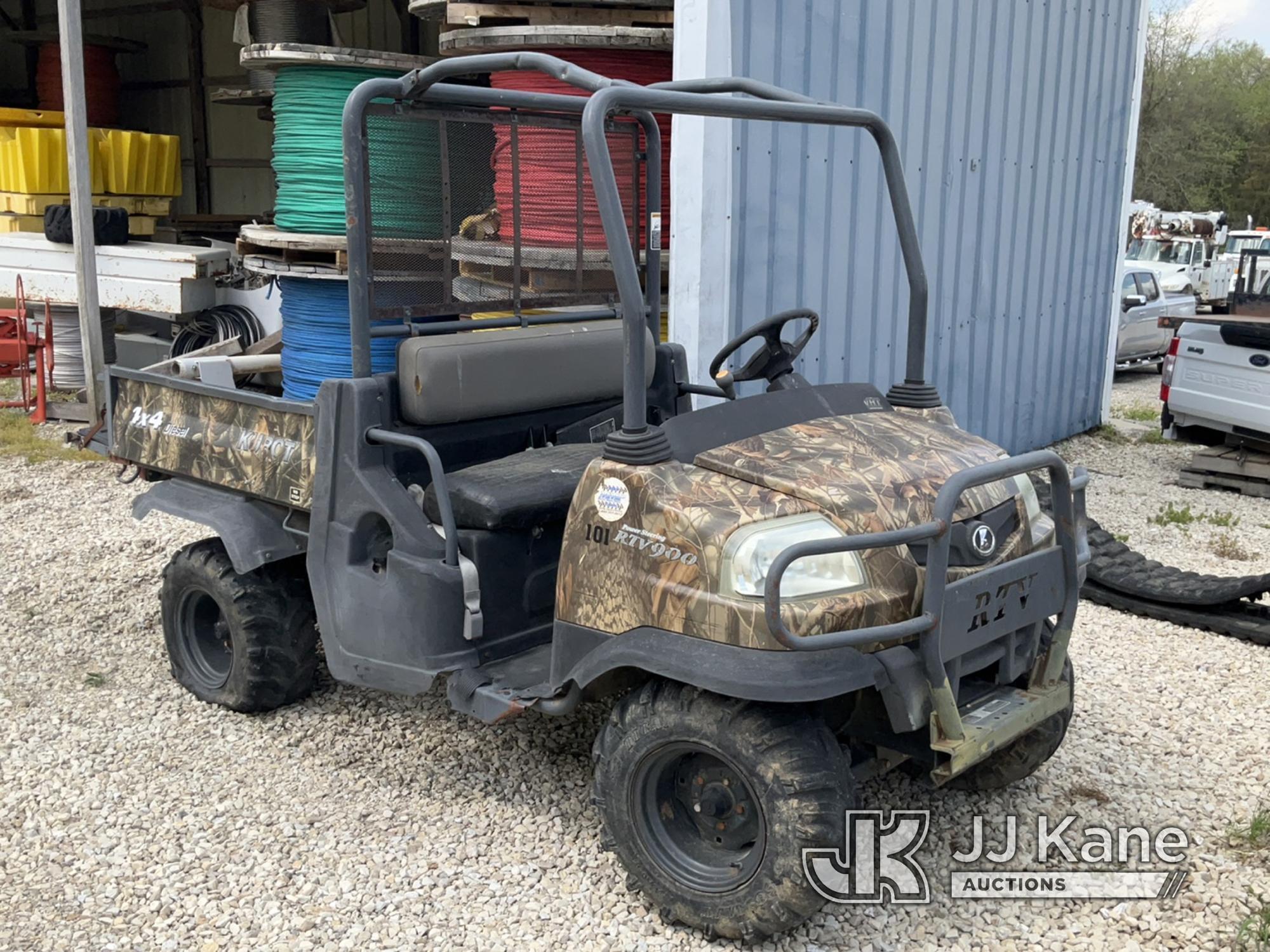 (Tipton, MO) 2007 Kubota RTV-900 4x4 Yard Cart No Title) (Not Running, Condition Unknown.