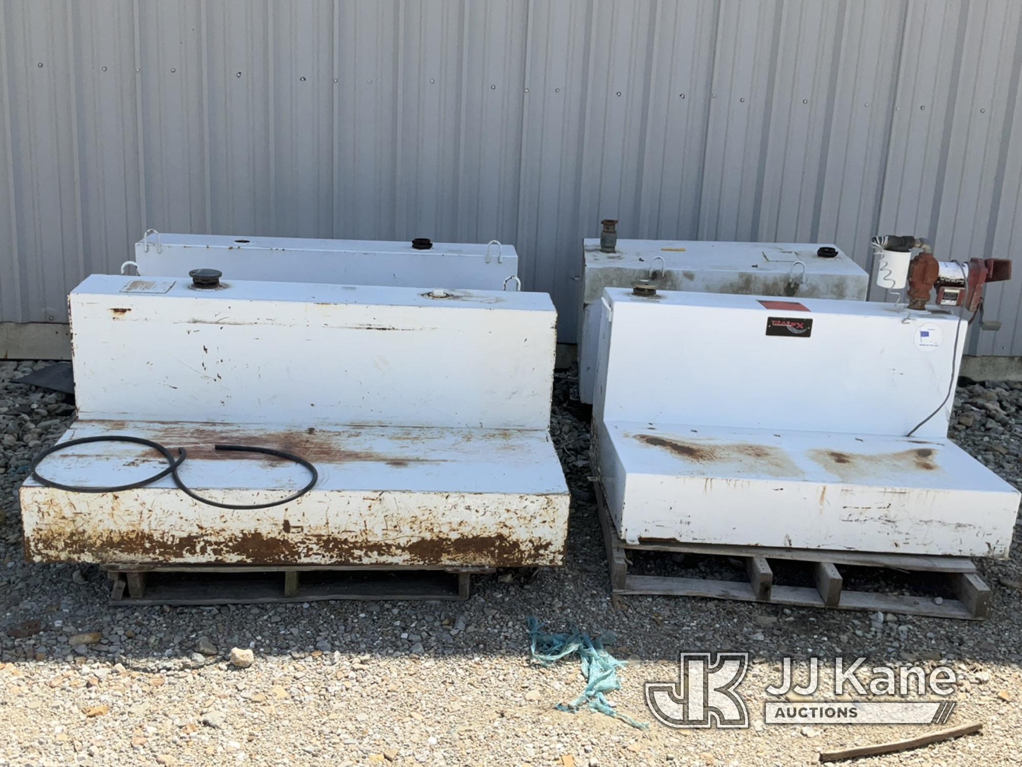 (Tipton, MO) 4 Truck Bed Fuel Cells  Used.