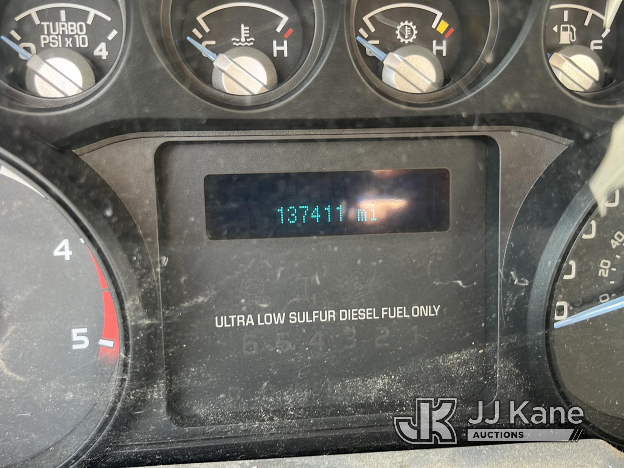 (Robert, LA) 2012 Ford F550 Enclosed High-Top Service Truck Not Running, Condition Unknown, Dead Bat
