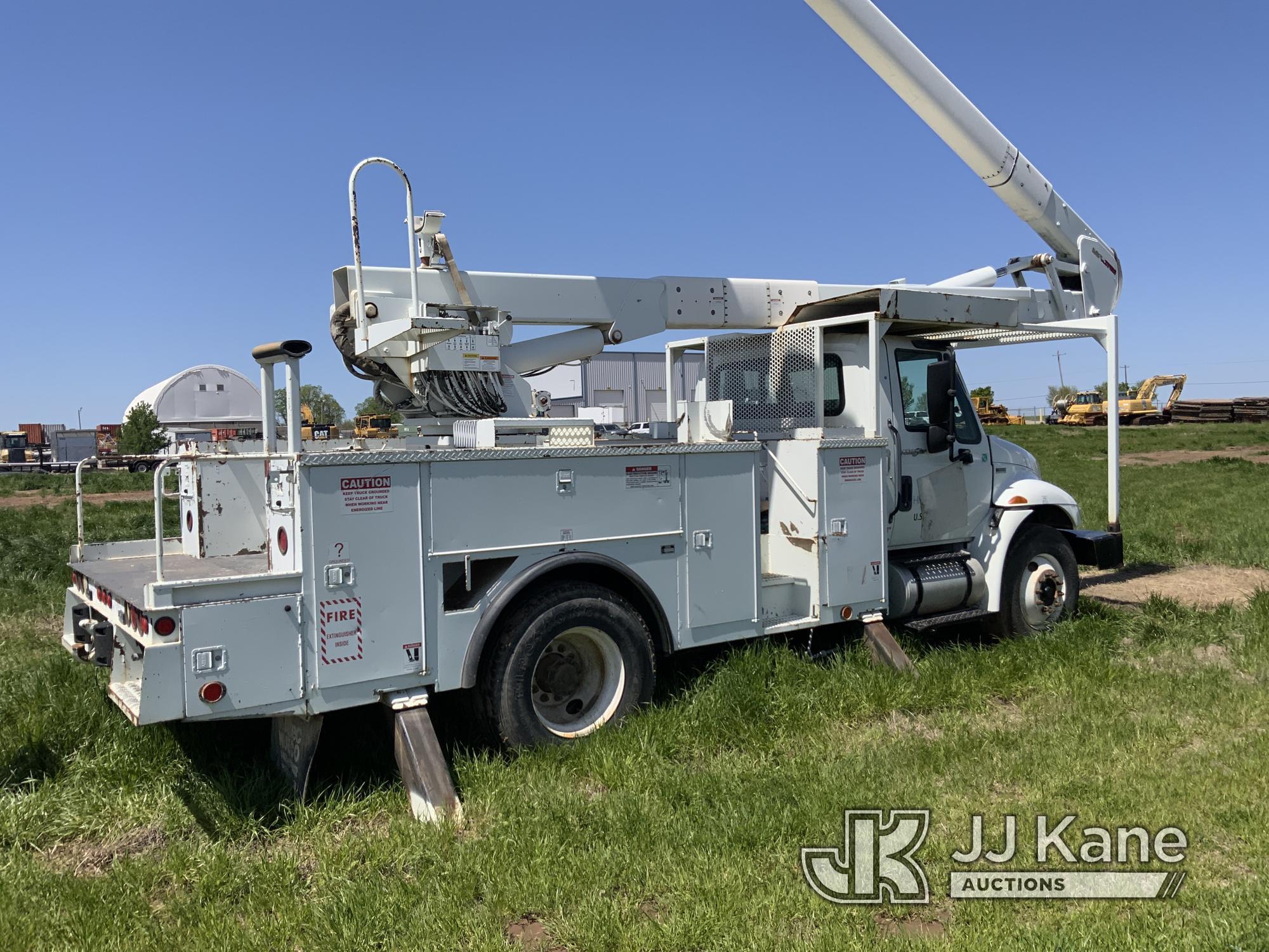 (Yukon, OK) HiRanger 5TC-55, Material Handling Bucket Truck rear mounted on 2013 International 4300