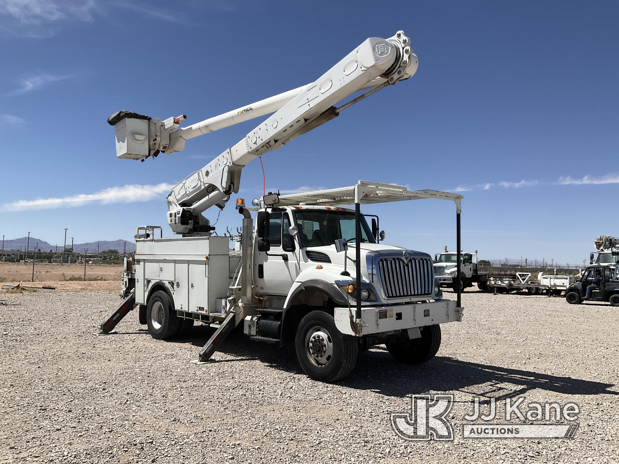 (El Paso, TX) Altec AM55-E, Over-Center Material Handling Bucket rear mounted on 2008 International