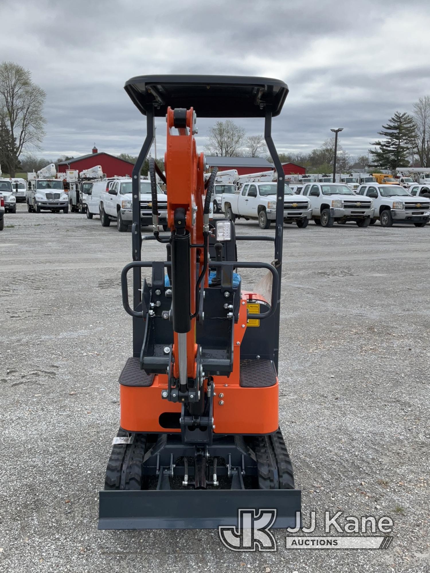 (Hawk Point, MO) 2024 AGT LH12R Mini Hydraulic Excavator New/Unused) (Hour Meter Show 48 Hours But M