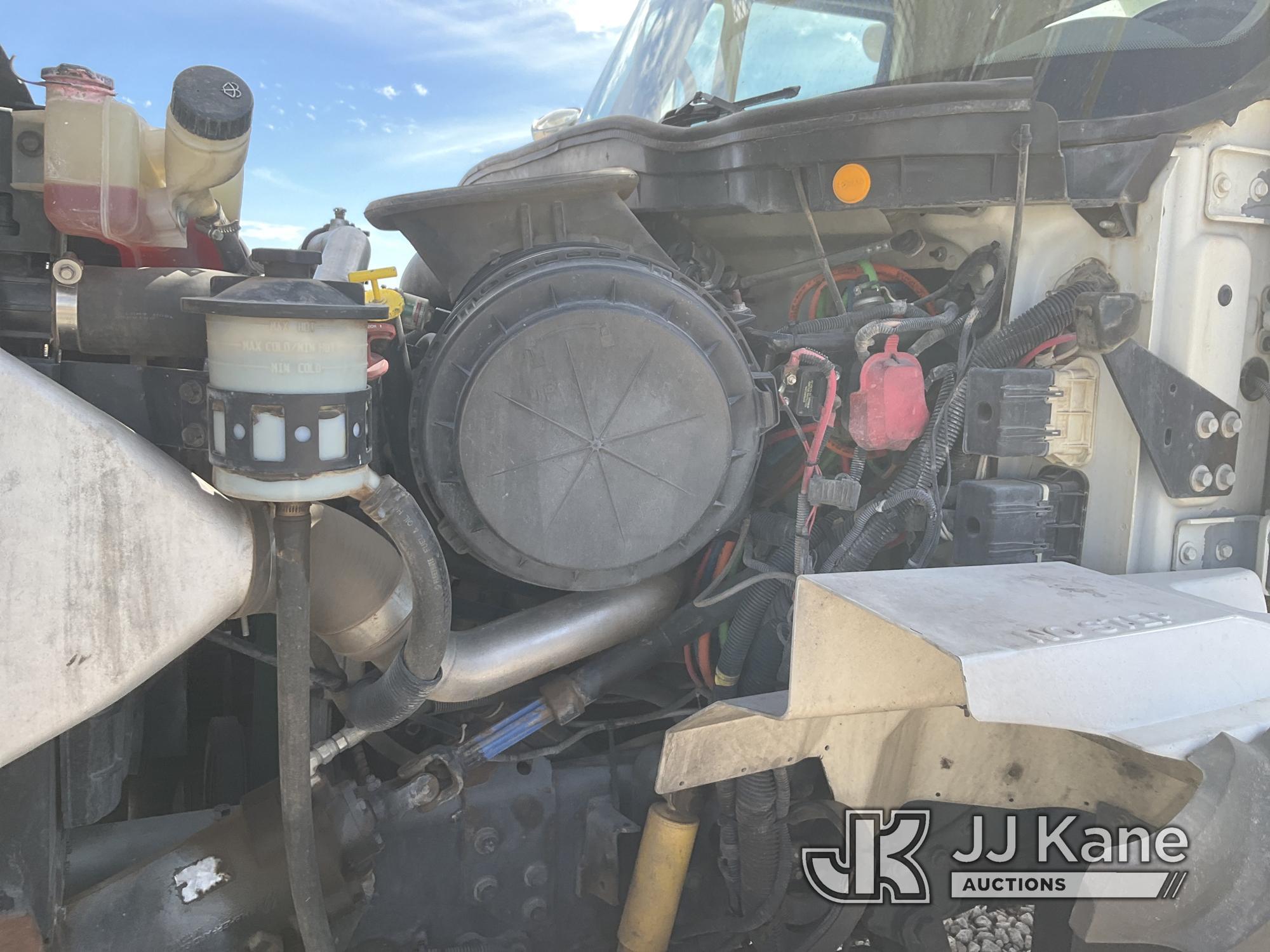 (El Paso, TX) Altec AM60E-MH, Over-Center Material Handling Bucket Truck rear mounted on 2009 Intern
