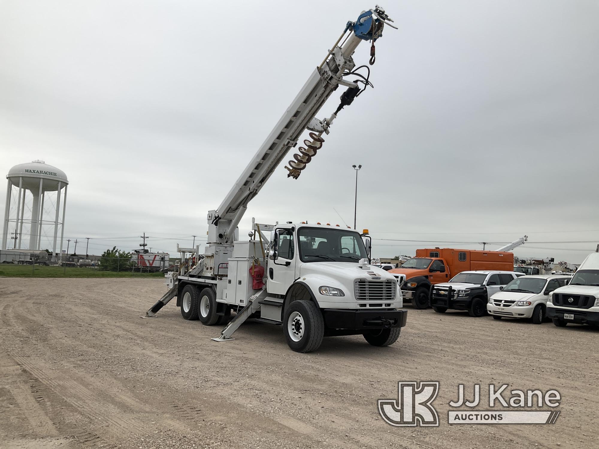 (Waxahachie, TX) Altec D3055B-TR, , 2015 Freightliner M2-106 Utility Truck Runs, Moves & Upper Opera