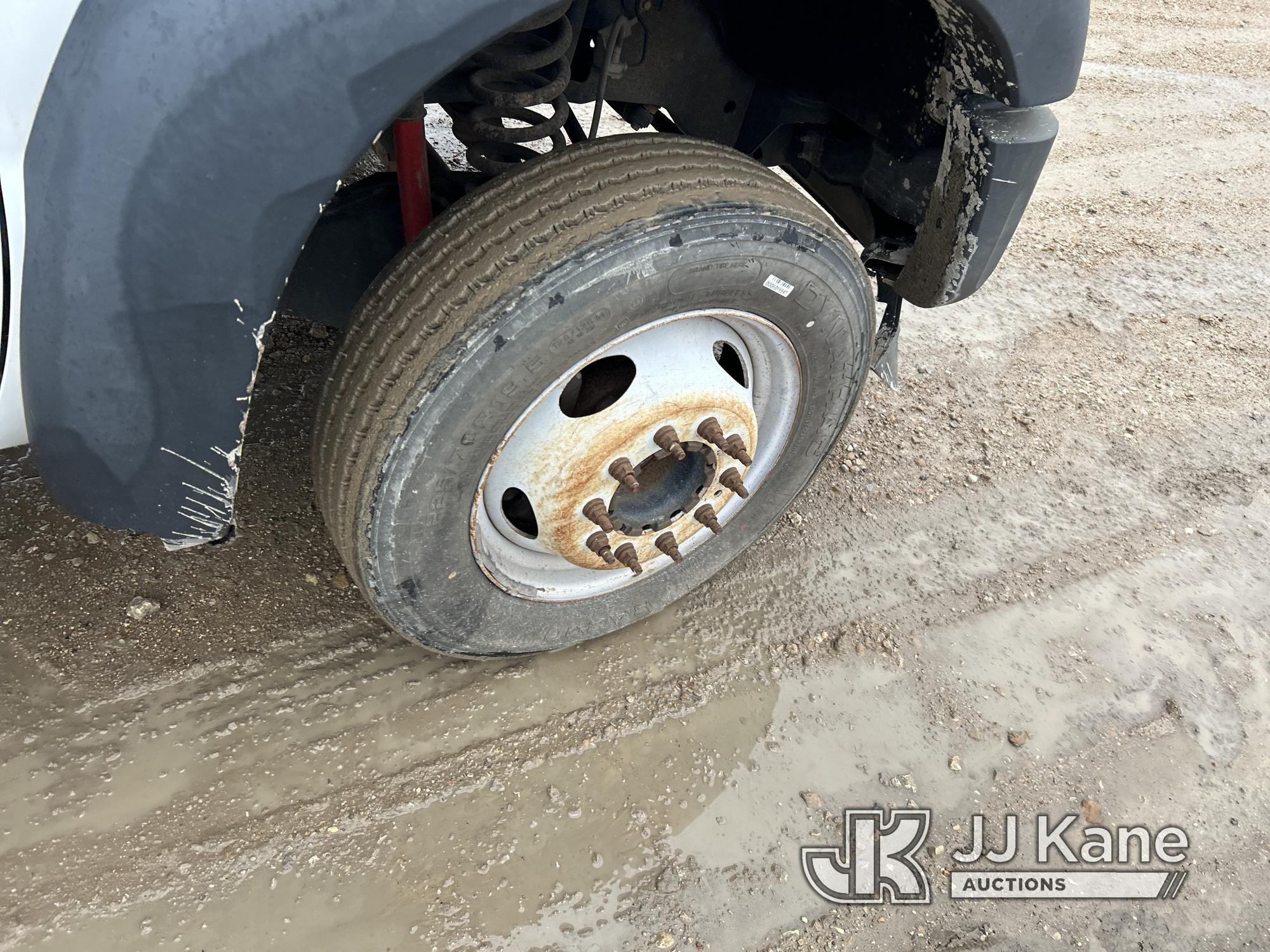 (Waxahachie, TX) Altec AT200-A, Telescopic Non-Insulated Bucket Truck mounted behind cab on 2015 For