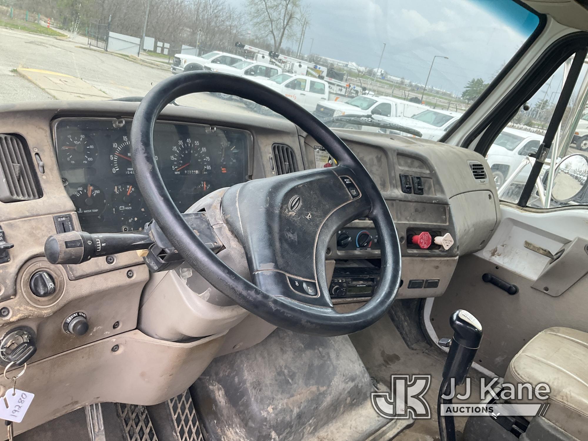 (Kansas City, MO) 2001 Sterling LT9500 T/A Truck Tractor Runs & Moves) (Anti-Lock Light On The Dash,