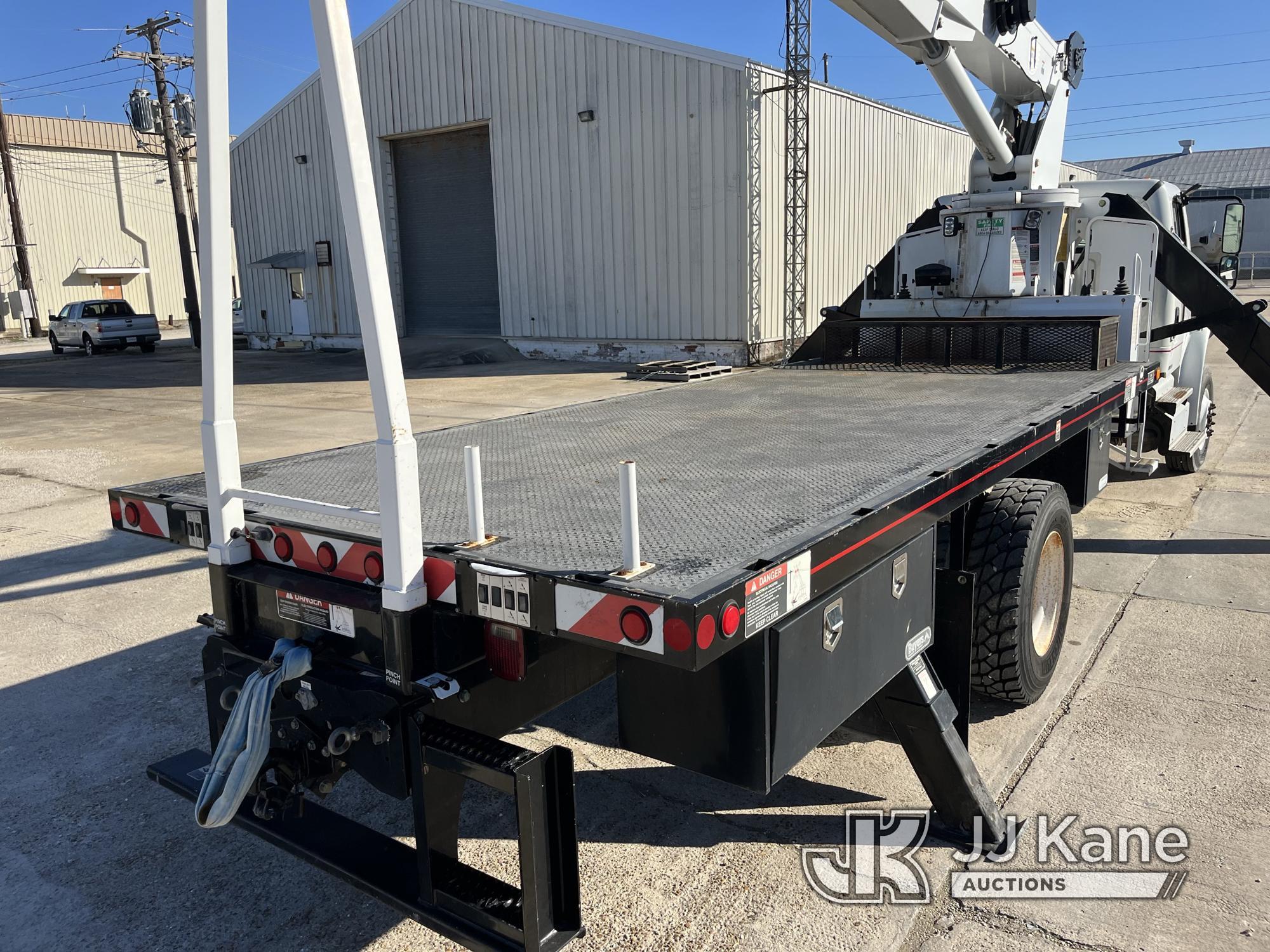 (Lake Charles, LA) Altec AC18-70B, 18 Ton, Hydraulic Crane mounted behind cab on 2012 Freightliner M