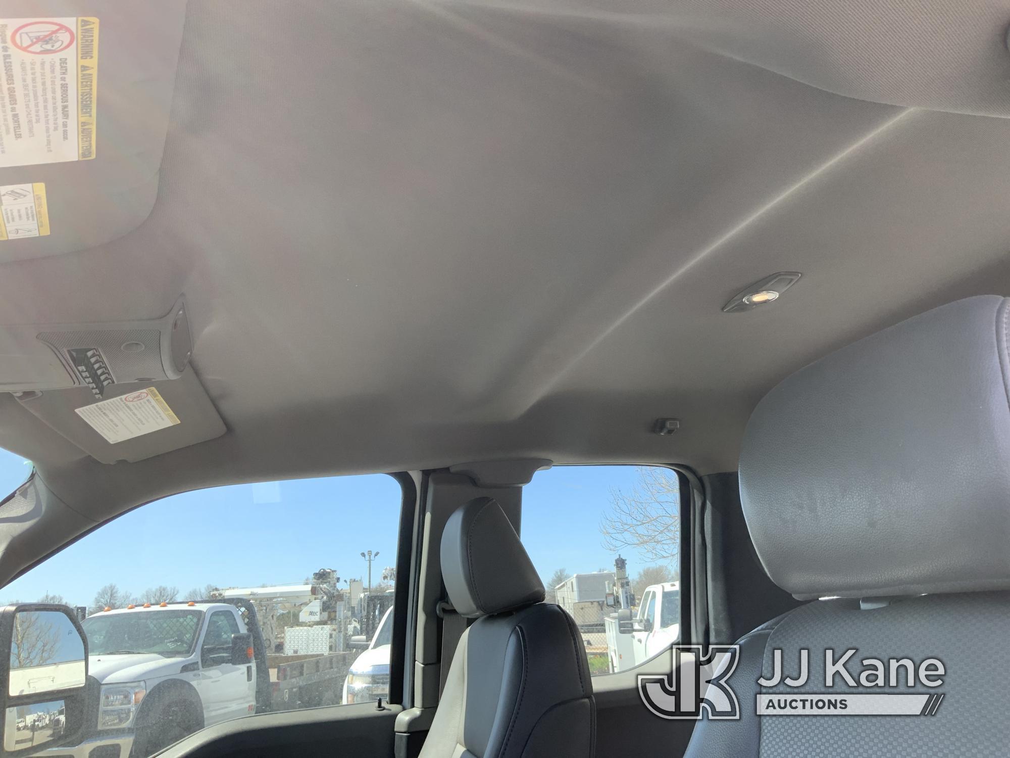 (Kansas City, MO) 2019 Ford F-550 Extended-Cab Mechanics Service Truck Runs & Moves) (Rust Damage, W