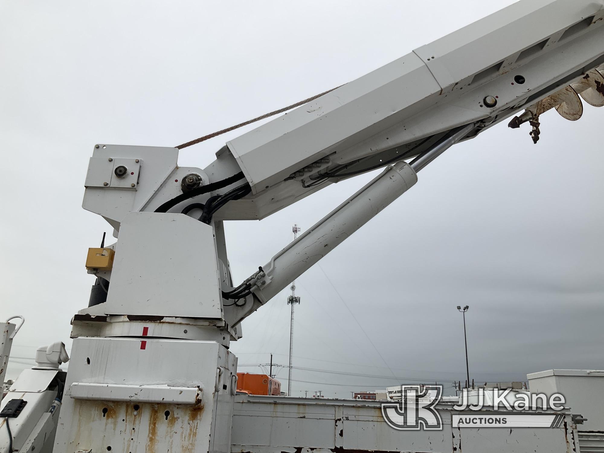 (Waxahachie, TX) Altec D3055B-TR, , 2015 Freightliner M2-106 Utility Truck Runs, Moves & Upper Opera