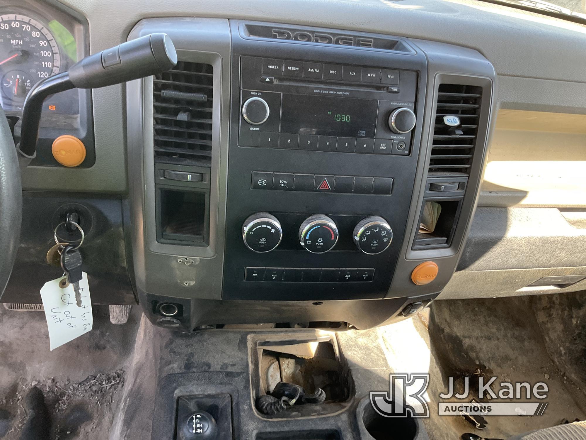 (Waxahachie, TX) 2012 RAM 3500 4x4 Crew-Cab Service Truck Runs & Moves, Check Engine Light On, Exhau