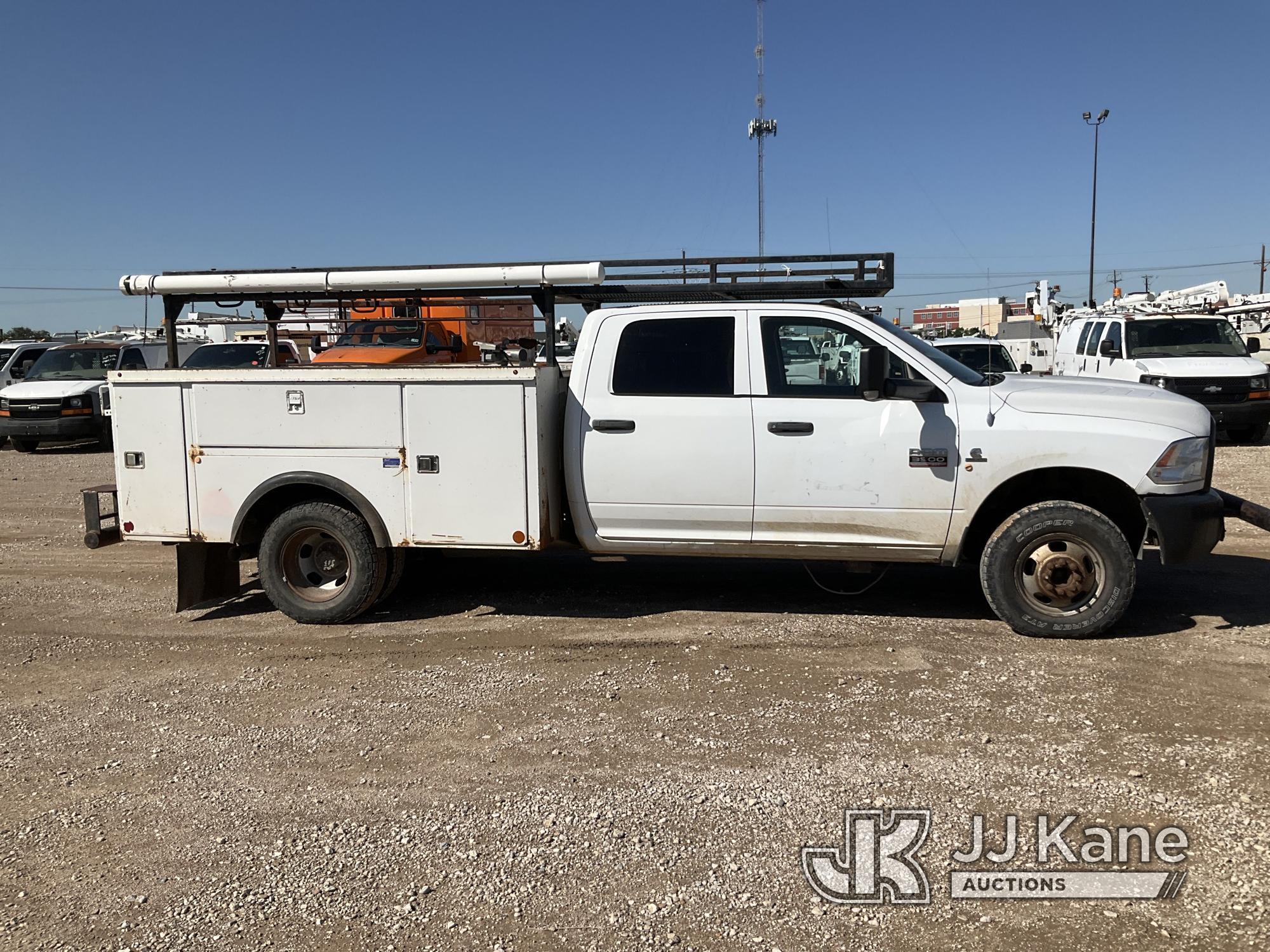 (Waxahachie, TX) 2012 RAM 3500 4x4 Crew-Cab Service Truck Runs & Moves, Check Engine Light On, Exhau