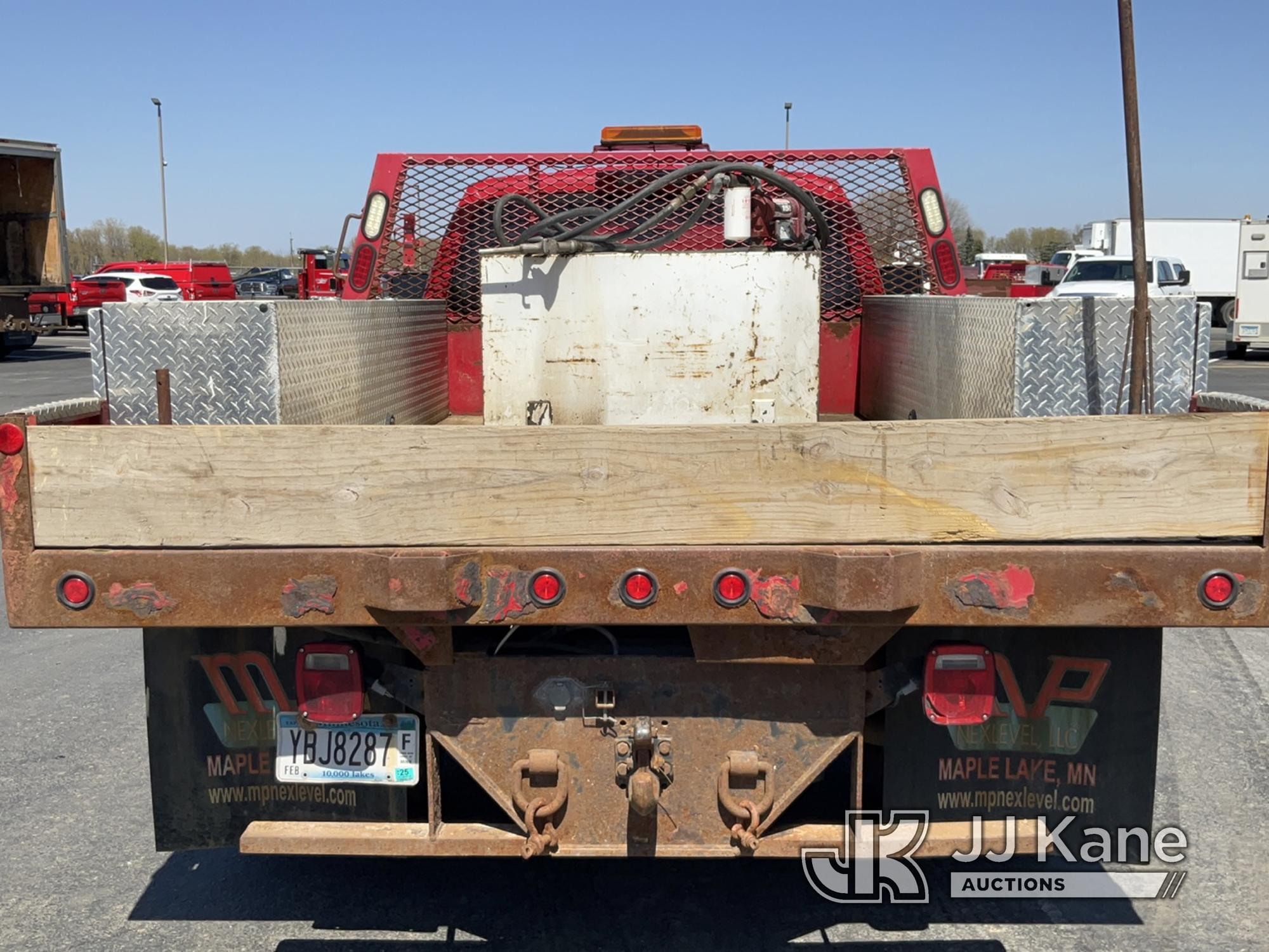 (Maple Lake, MN) 2013 Ford F350 Extended-Cab Flatbed Truck Runs and Moves