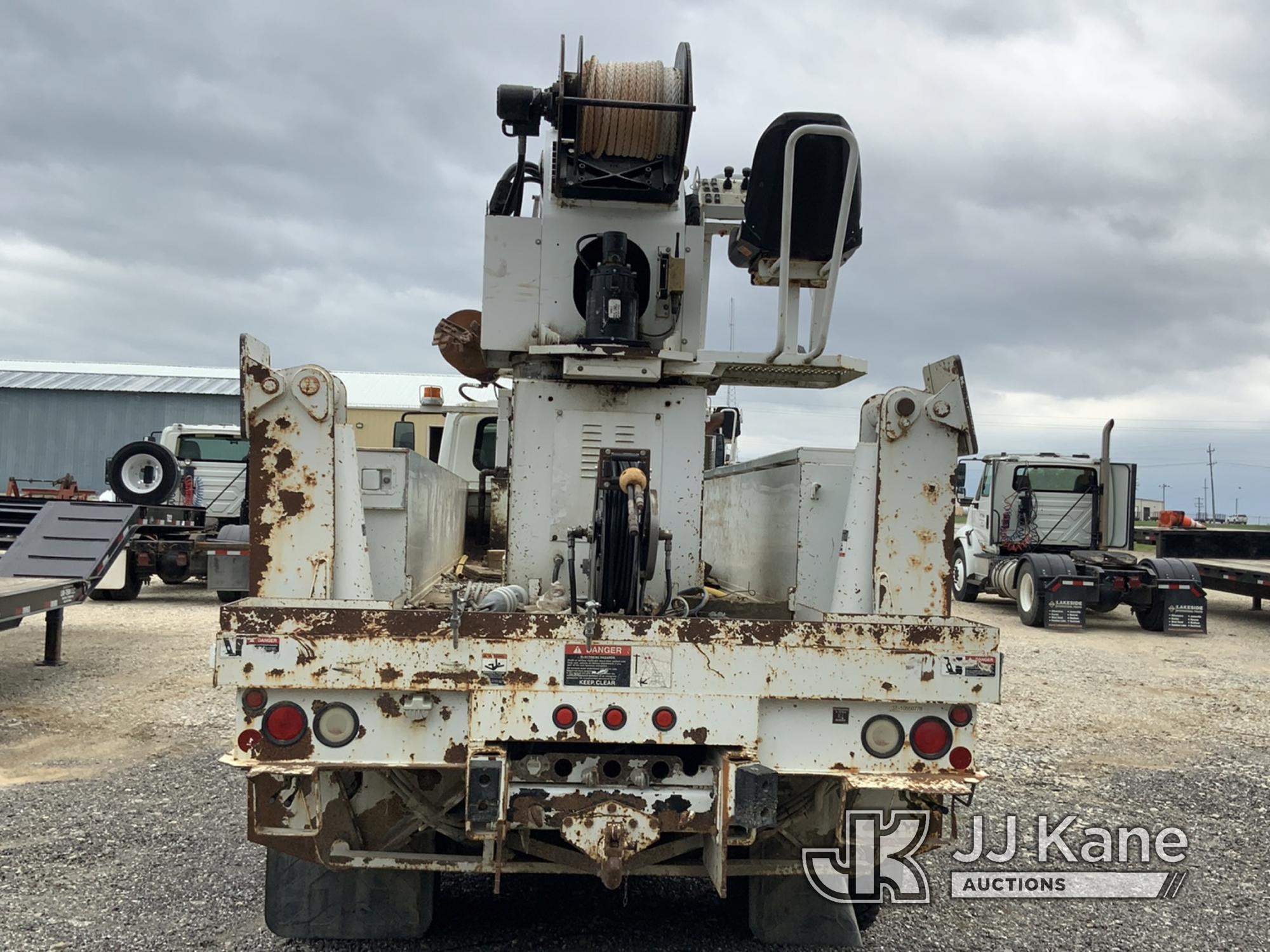 (Tipton, MO) Altec D4065A-TR, Digger Derrick rear mounted on 2008 International 7400 T/A Utility Tru