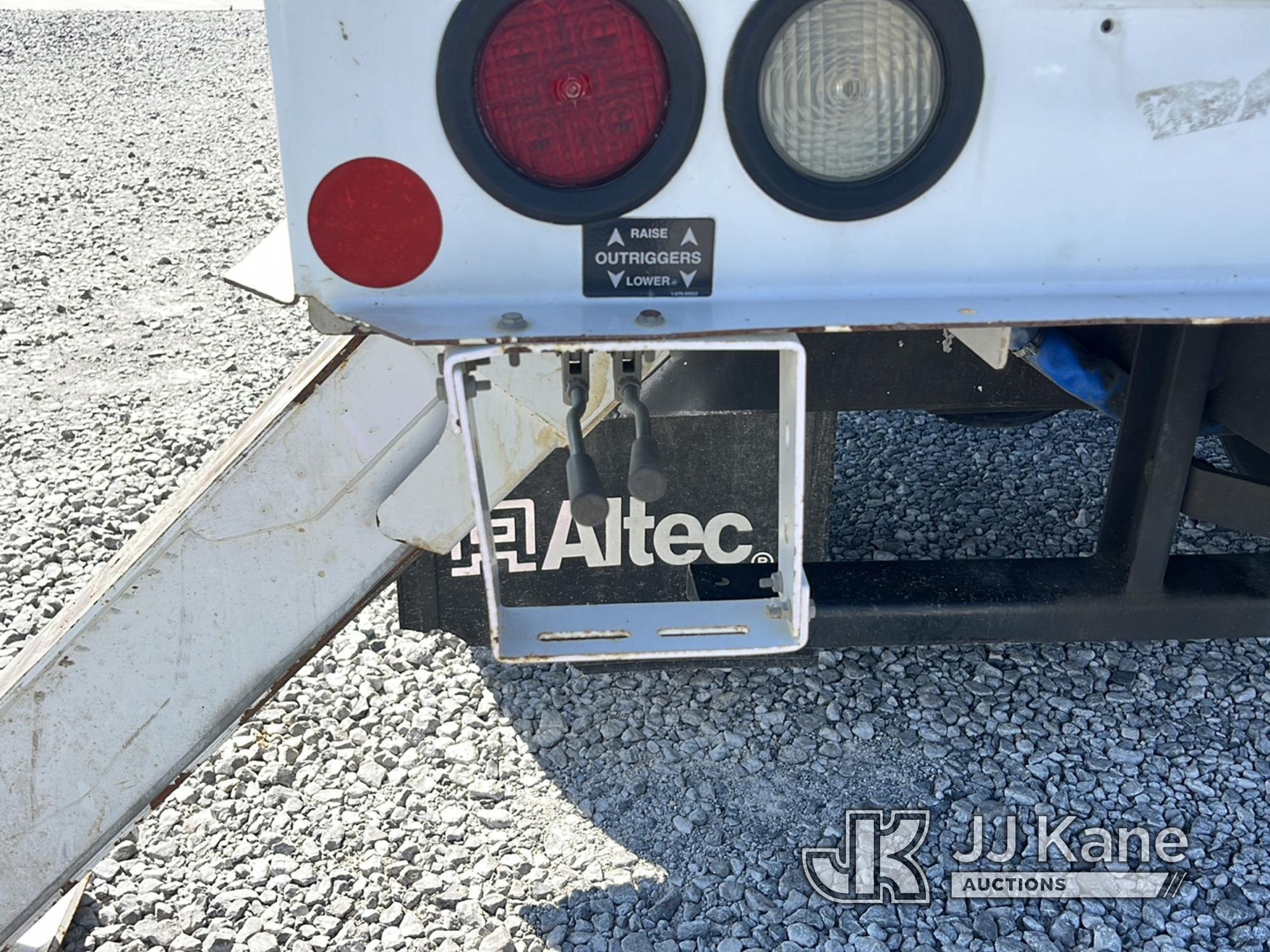 (Covington, LA) Altec DC47-TR, Digger Derrick rear mounted on 2019 Freightliner M2 106 Flatbed/Utili