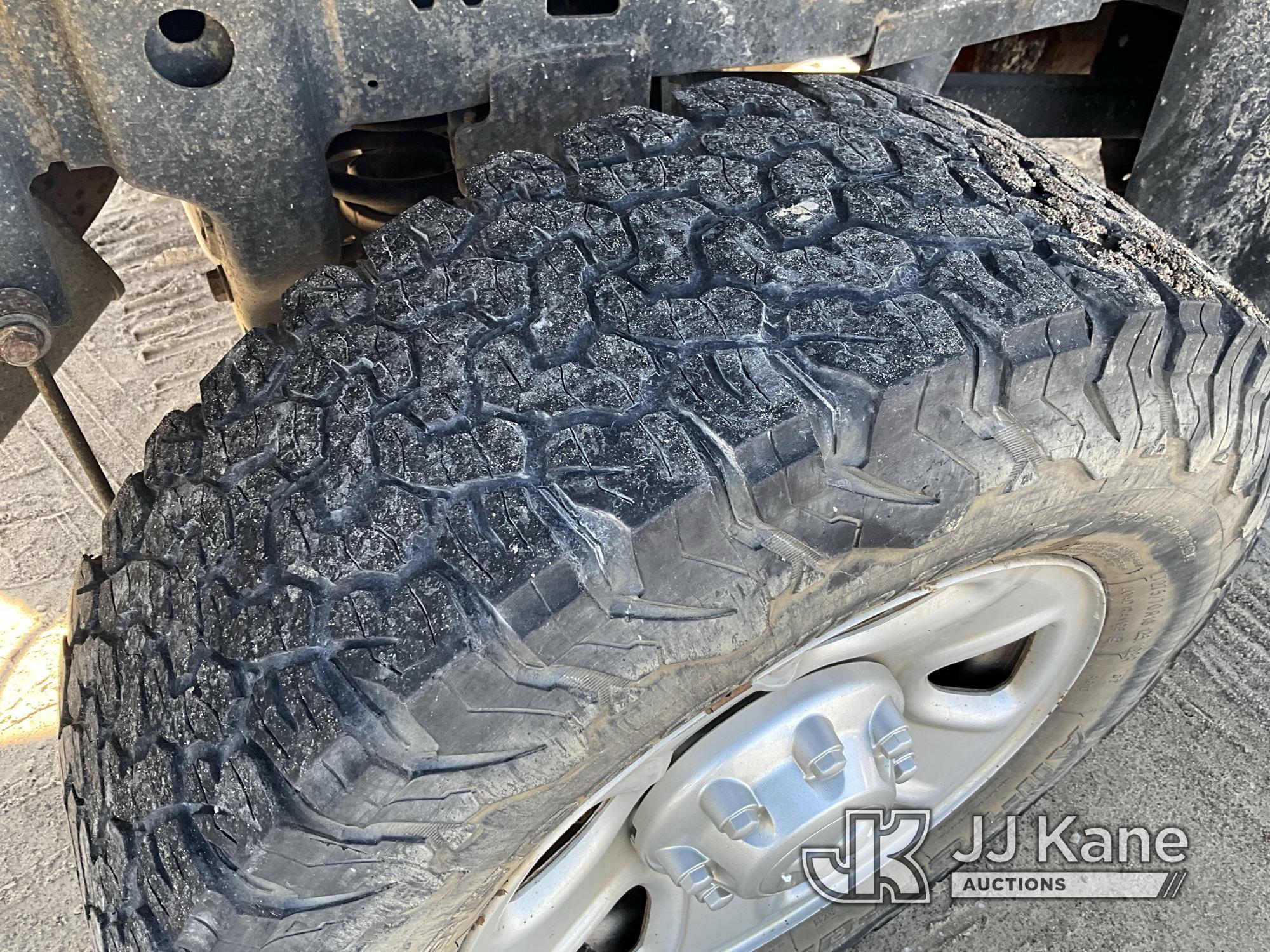 (Rosebush, MI) 2015 RAM 2500 4x4 Pickup Truck Runs & Moves)  (Damage To Drivers Seat,  Cracked Winds
