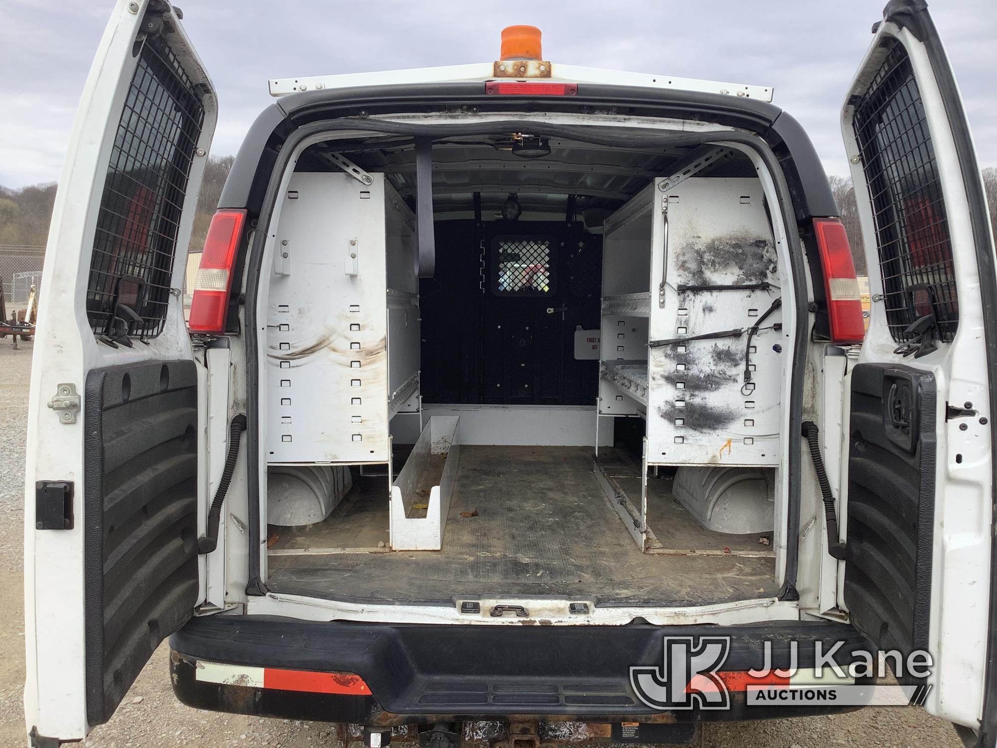 (Smock, PA) 2014 GMC G2500 Cargo Van Title Delay) (Runs & Moves, Jump To Start, Rust & Body Damage