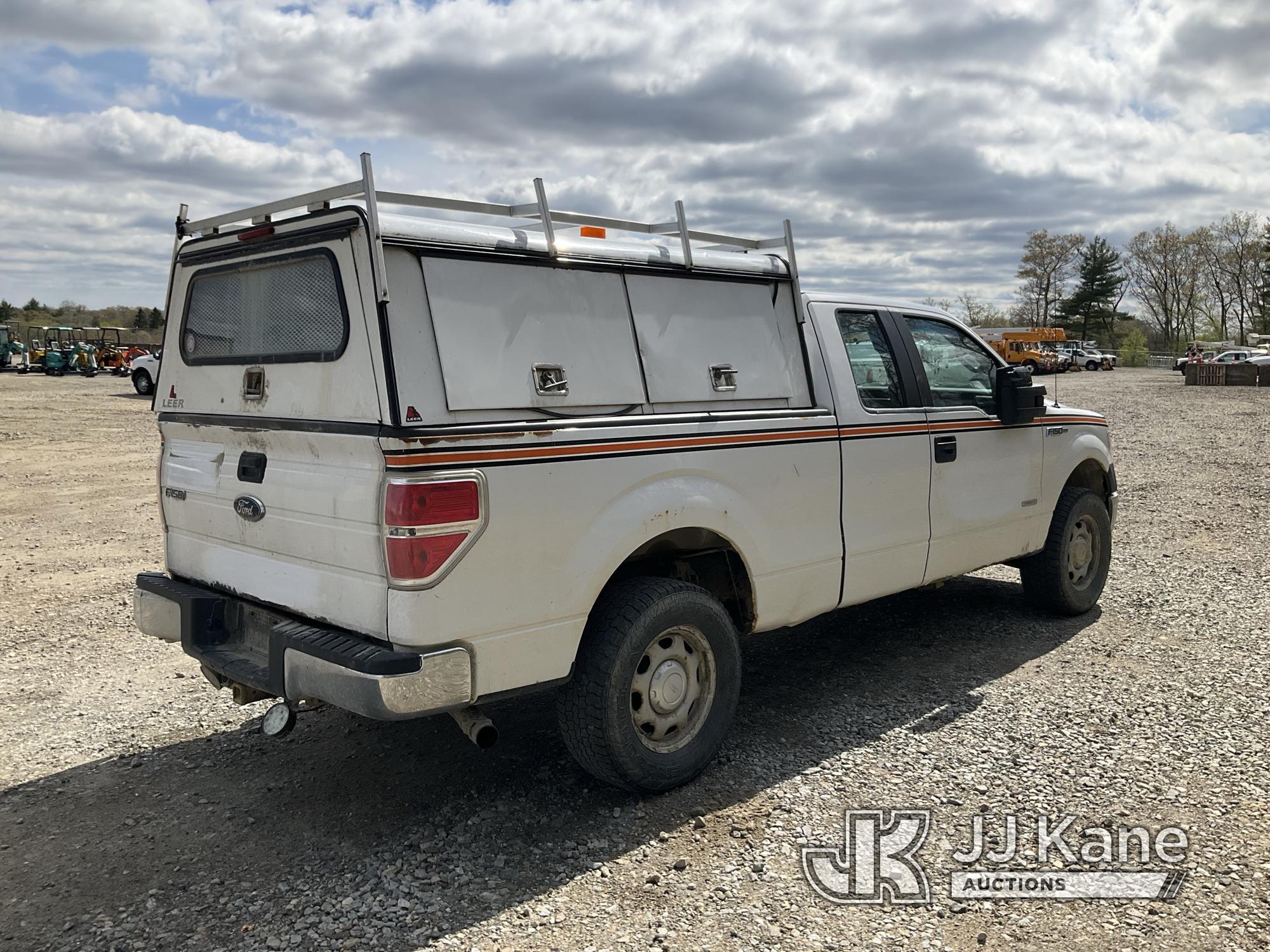 (Shrewsbury, MA) 2014 Ford F150 4x4 Extended-Cab Pickup Truck Runs & Moves) (Check Engine Light On,