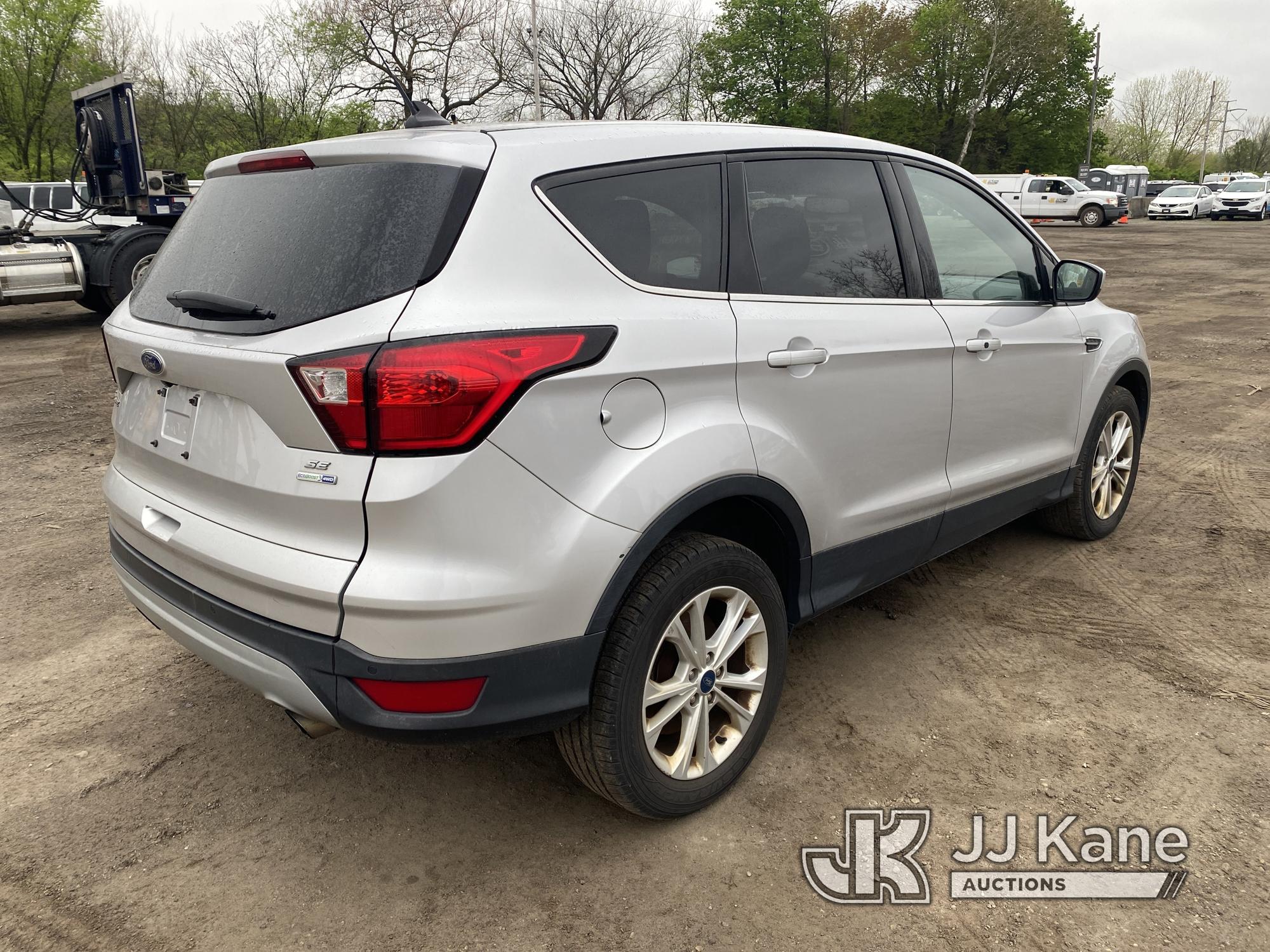 (Plymouth Meeting, PA) 2019 Ford Escape 4x4 4-Door Sport Utility Vehicle Runs & Moves, Body & Rust D