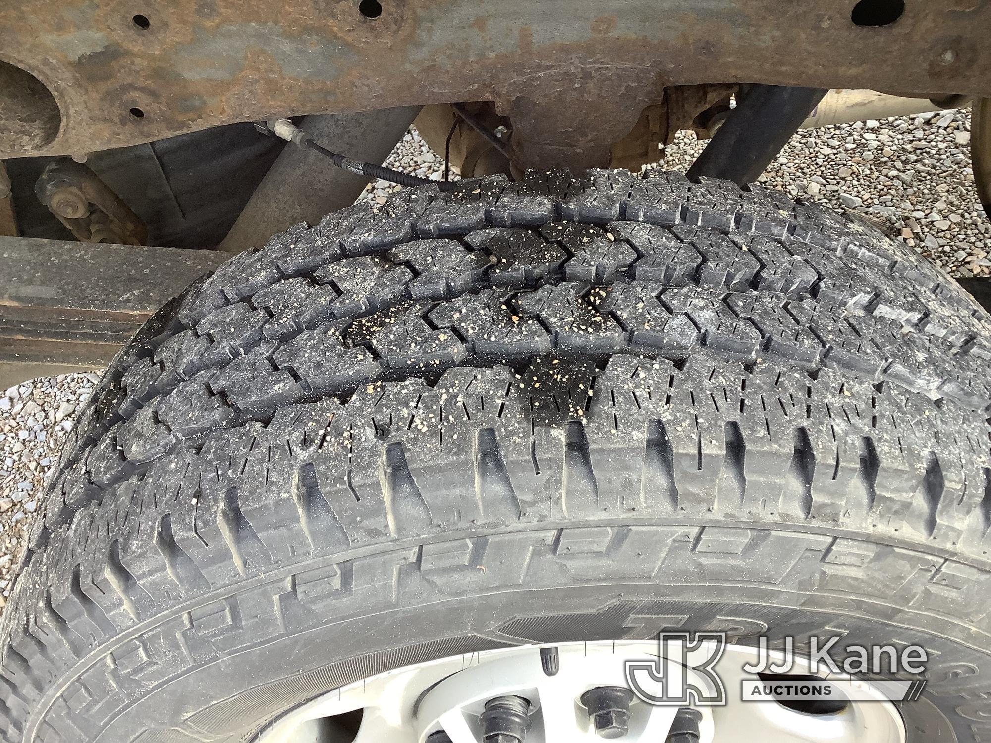 (Smock, PA) 2013 GMC Sierra 2500HD 4x4 Extended-Cab Pickup Truck Runs & Moves, Rust & Body Damage