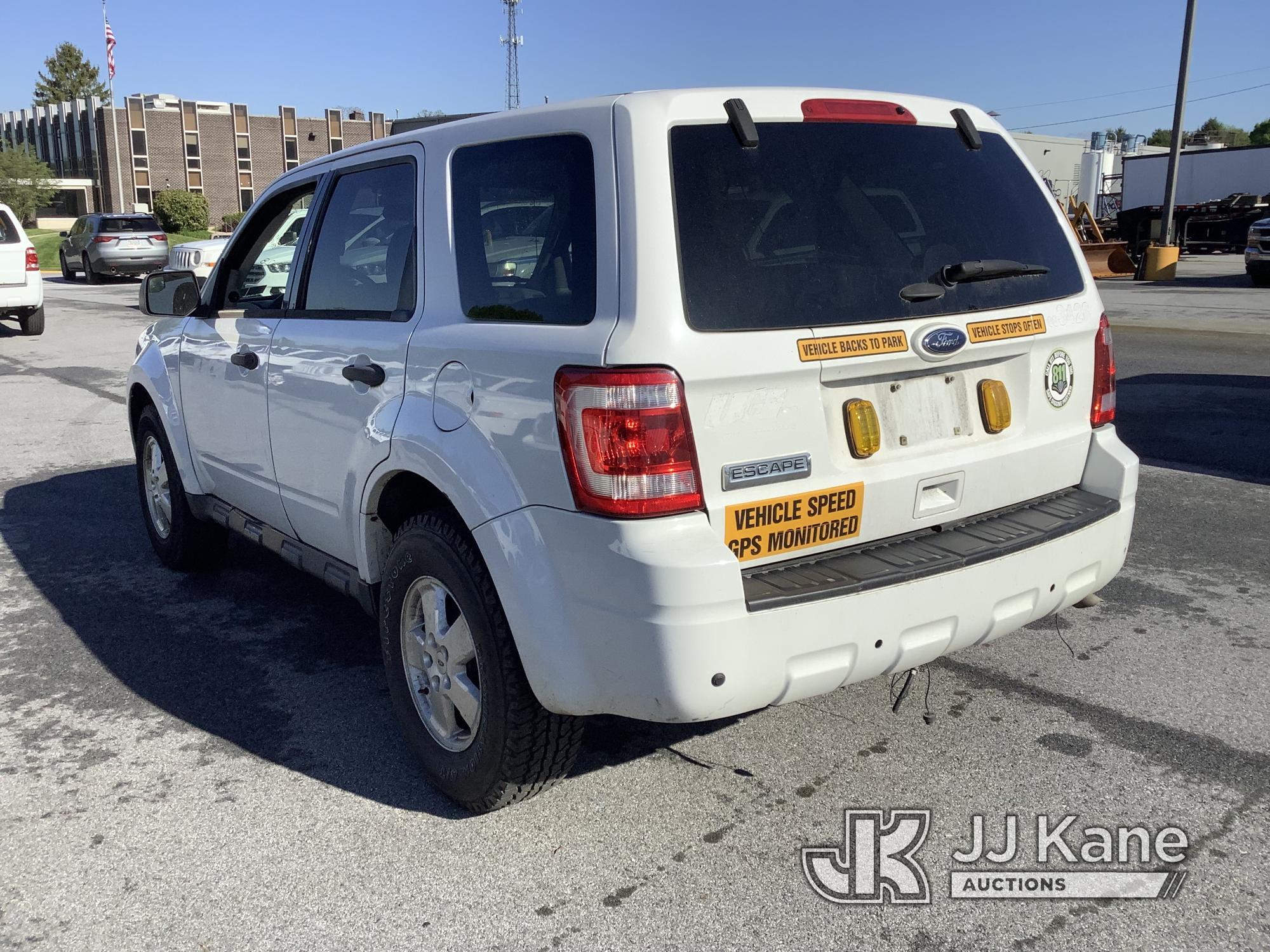 (Chester Springs, PA) 2012 Ford Escape 4-Door Sport Utility Vehicle Runs & Moves, Body & Rust Damage