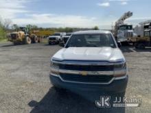 (Ashland, OH) 2016 Chevrolet Silverado 1500 4x4 Extended-Cab Pickup Truck Runs & Moves) (Engine Does