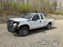 (Shrewsbury, MA) 2013 Ford F250 4x4 Extended-Cab Pickup Truck Runs & Moves) (Check Engine Light On,