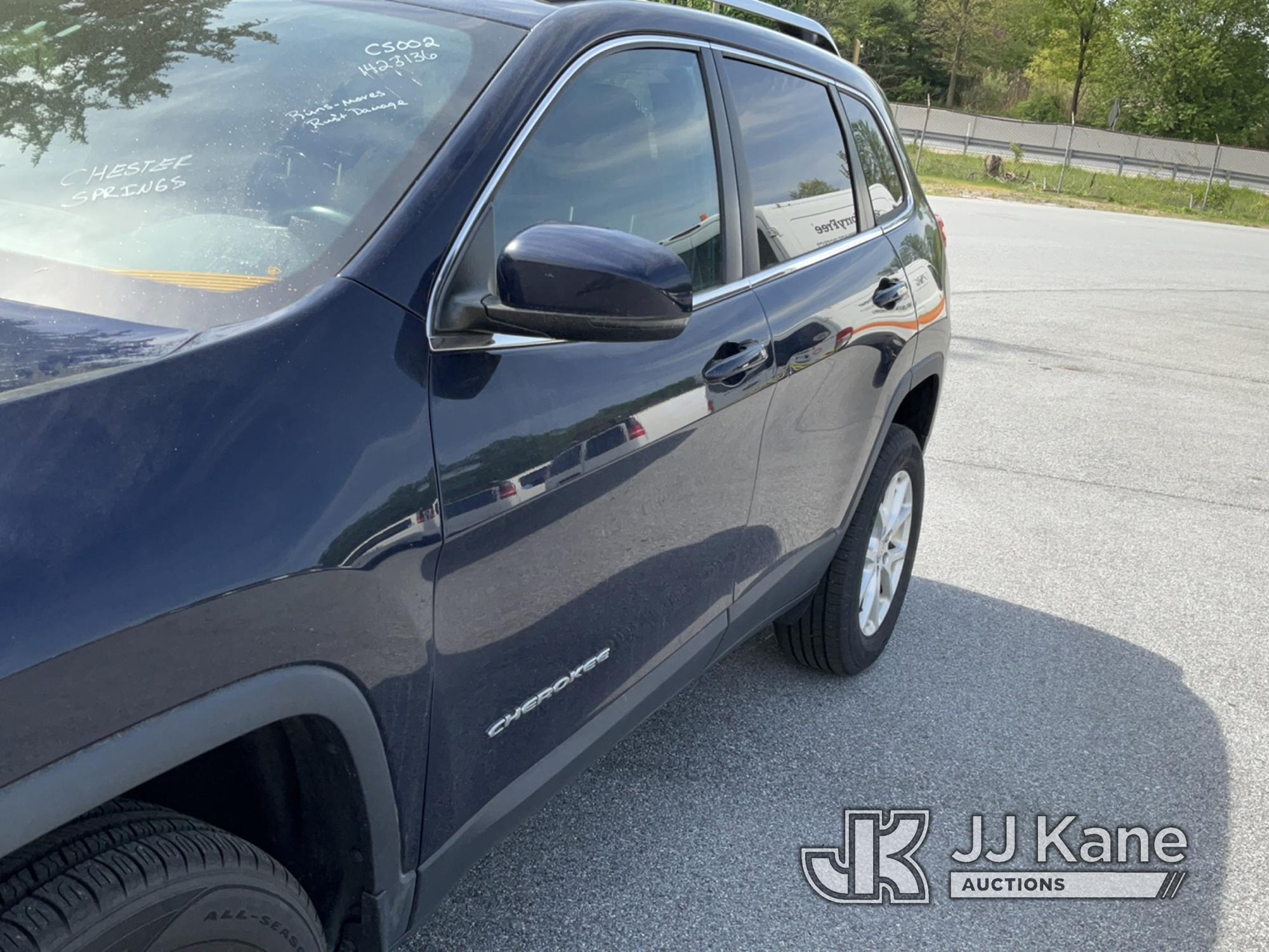 (Chester Springs, PA) 2016 Jeep Cherokee Latitude 4x4 4-Door Sport Utility Vehicle Runs & Moves) (Ru