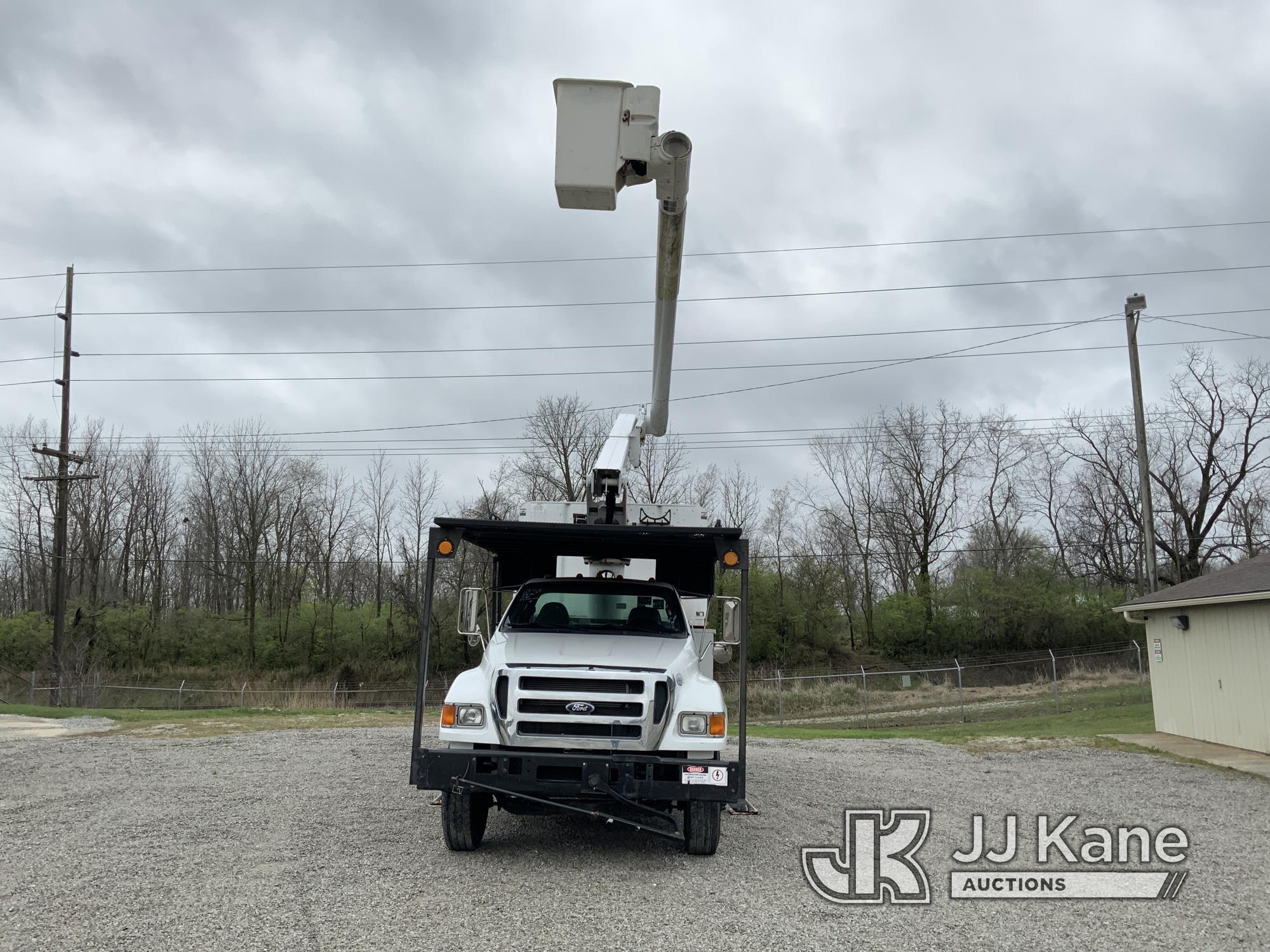 (Fort Wayne, IN) Altec LR756, Over-Center Bucket Truck mounted behind cab on 2015 Ford F750 Chipper